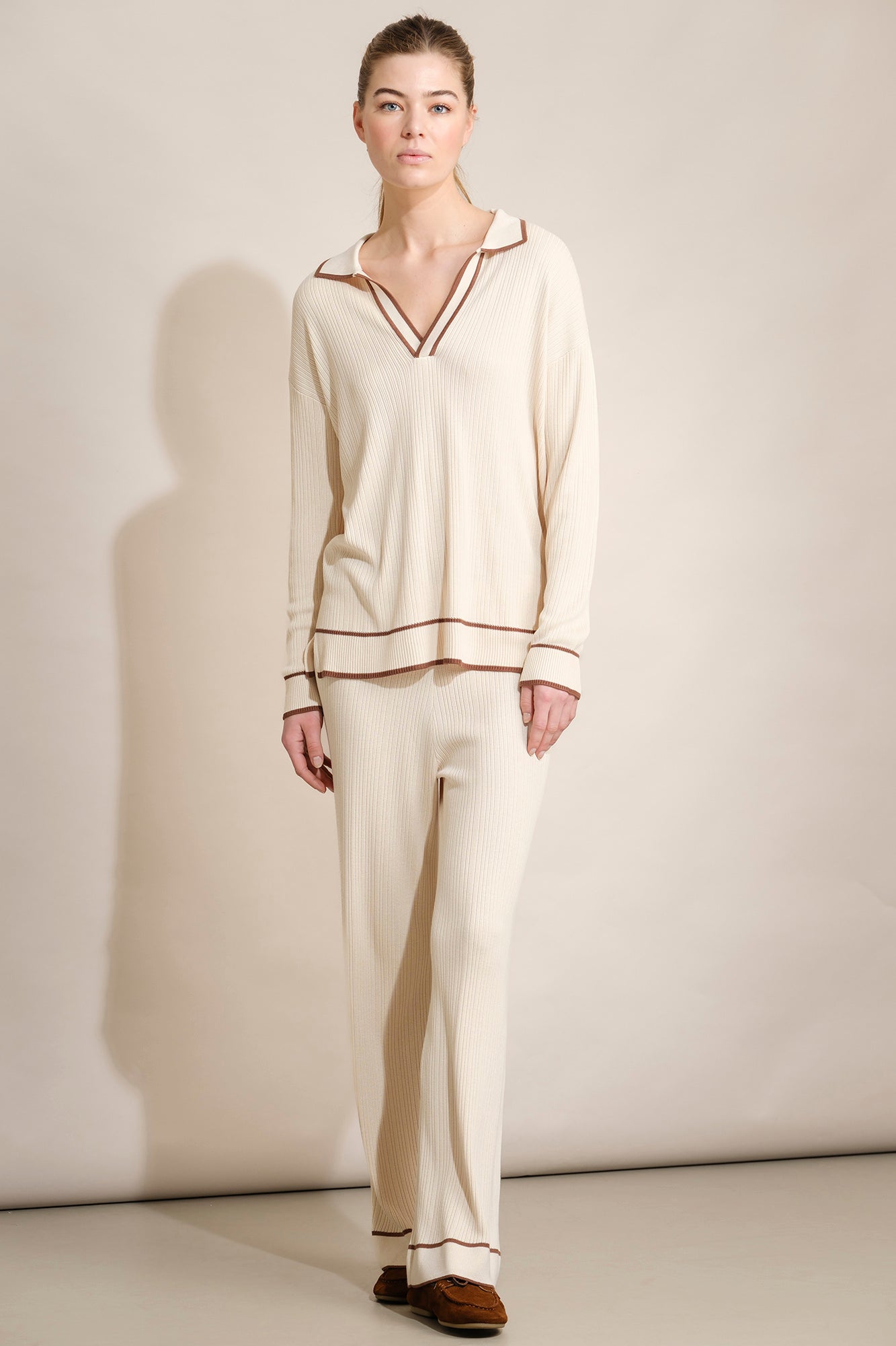 CALÇAS MALHA COM CONTRASTES