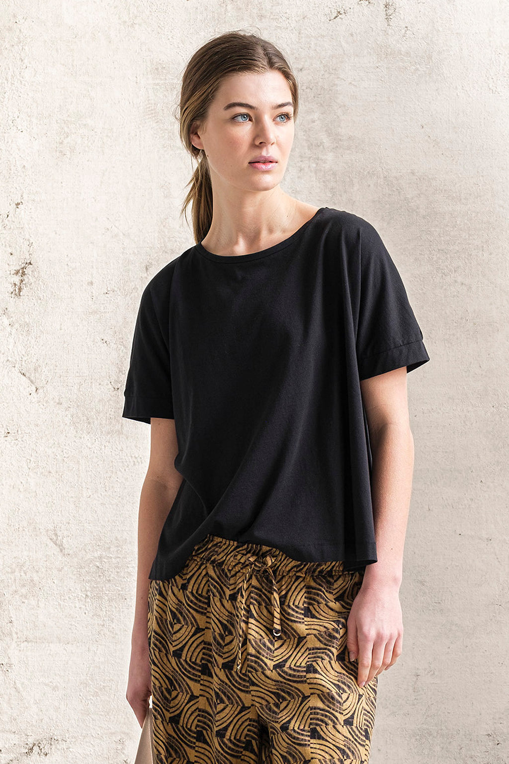 CAMISETA FLUIDA