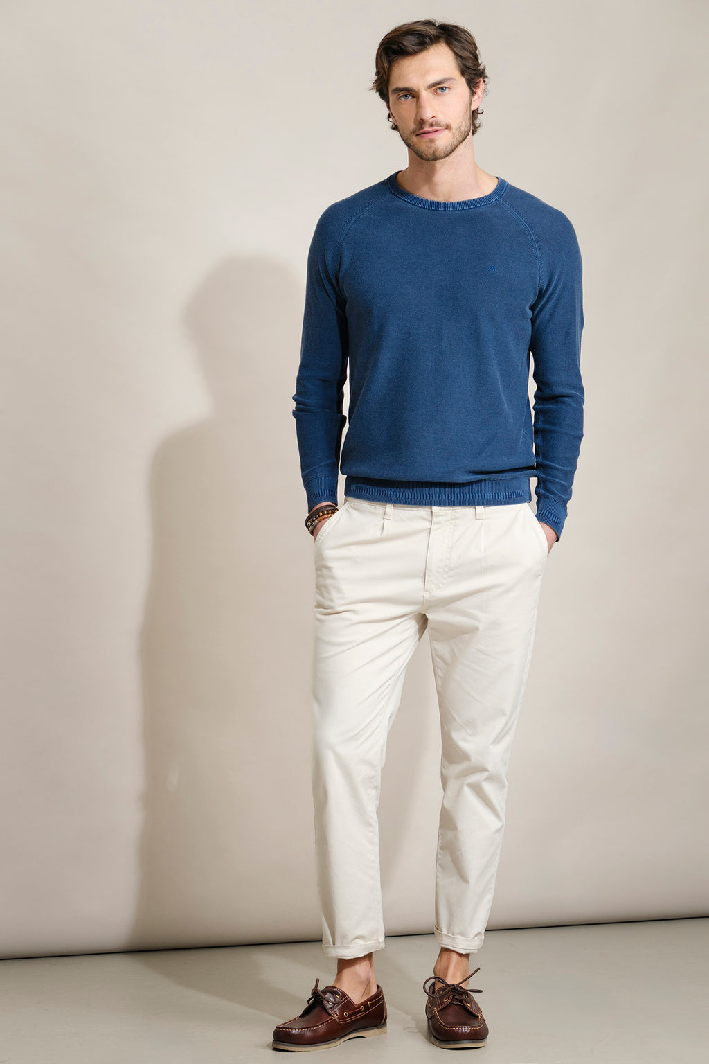 CAMISOLA DE MALHA COM DECOTE REDONDO