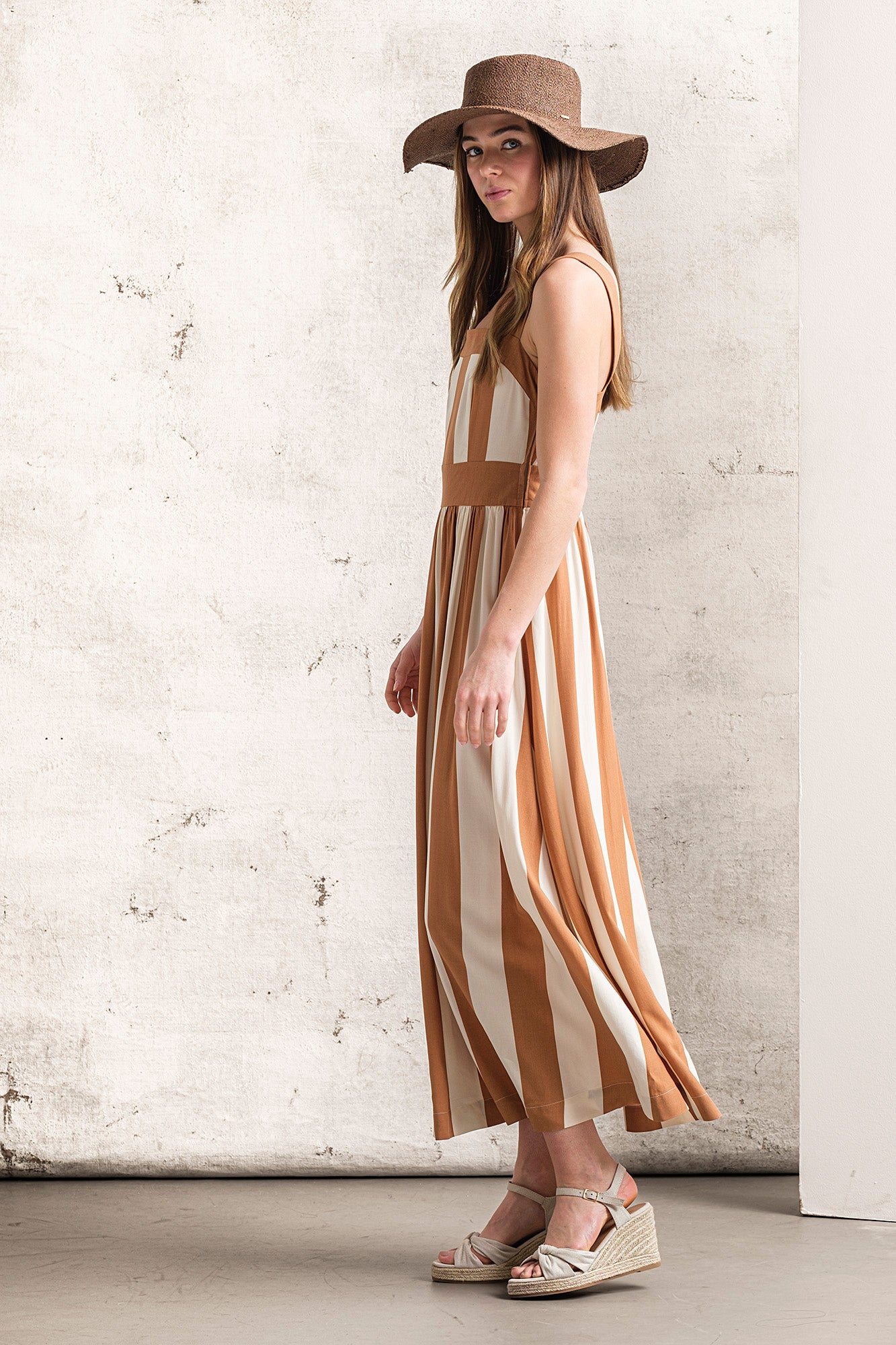VESTIDO RISCAS LARGAS EVASÉ
