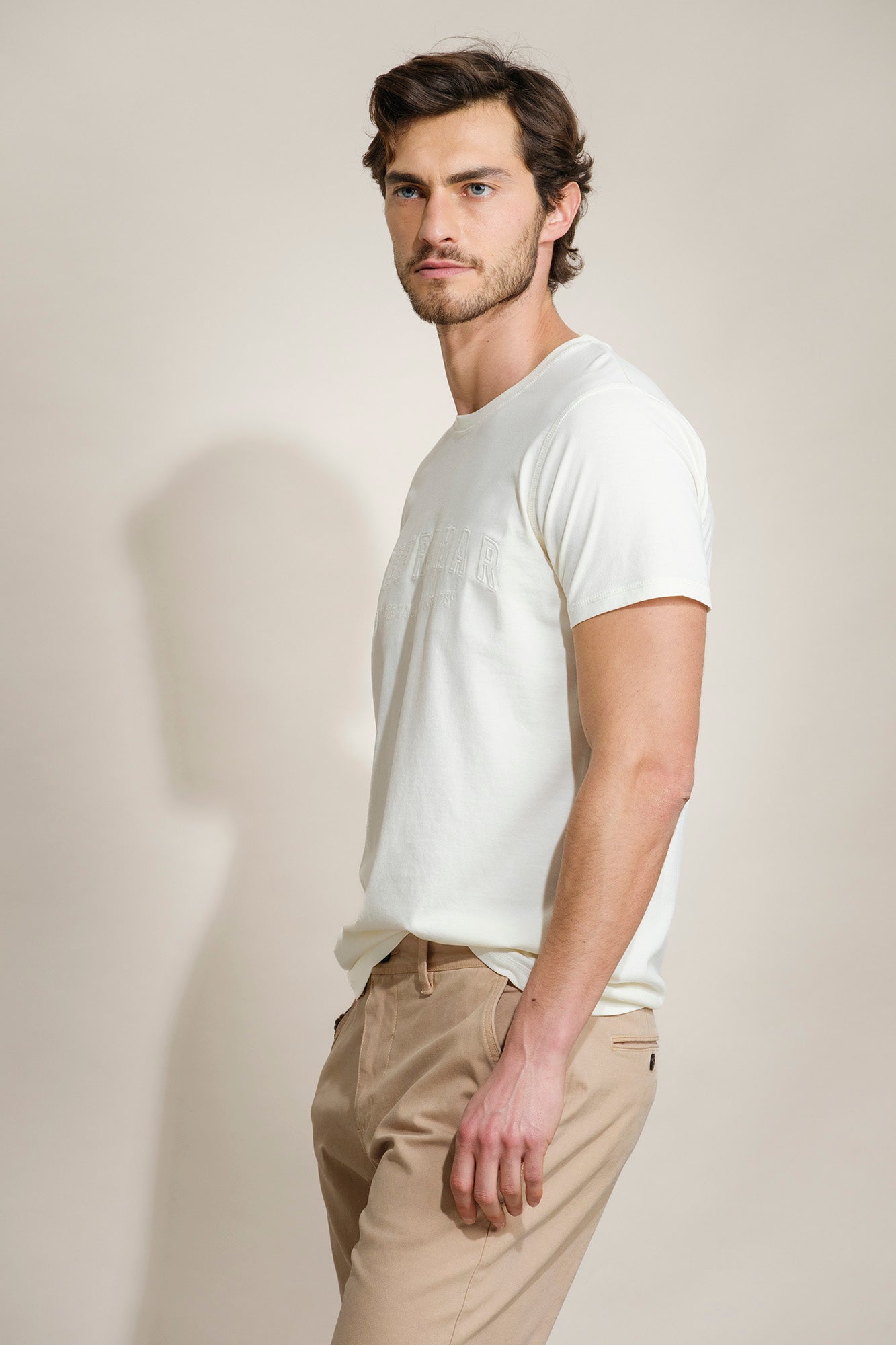 T-SHIRT BORDADO QUEBRAMAR