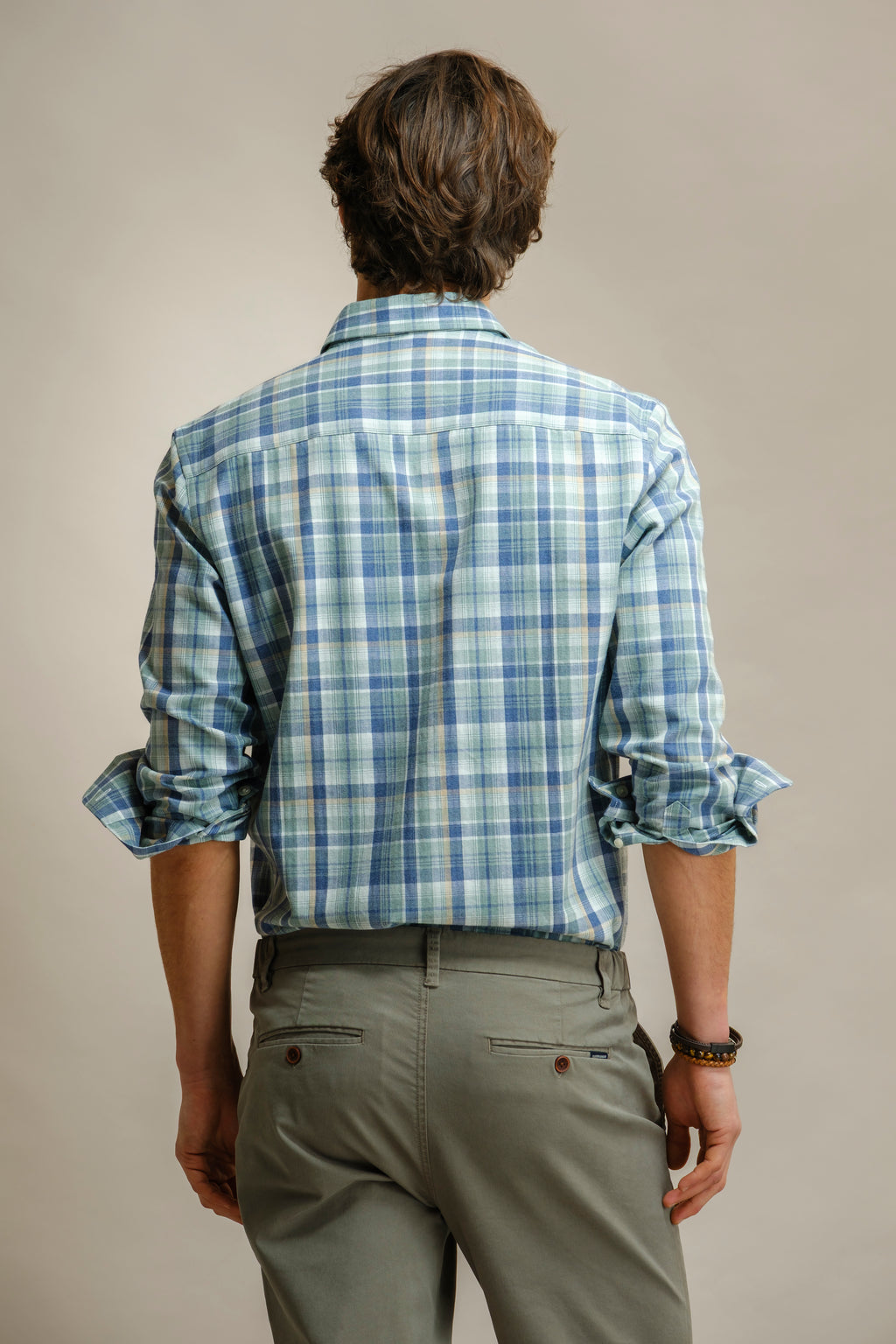 CAMISA AOS QUADRADOS REGULAR