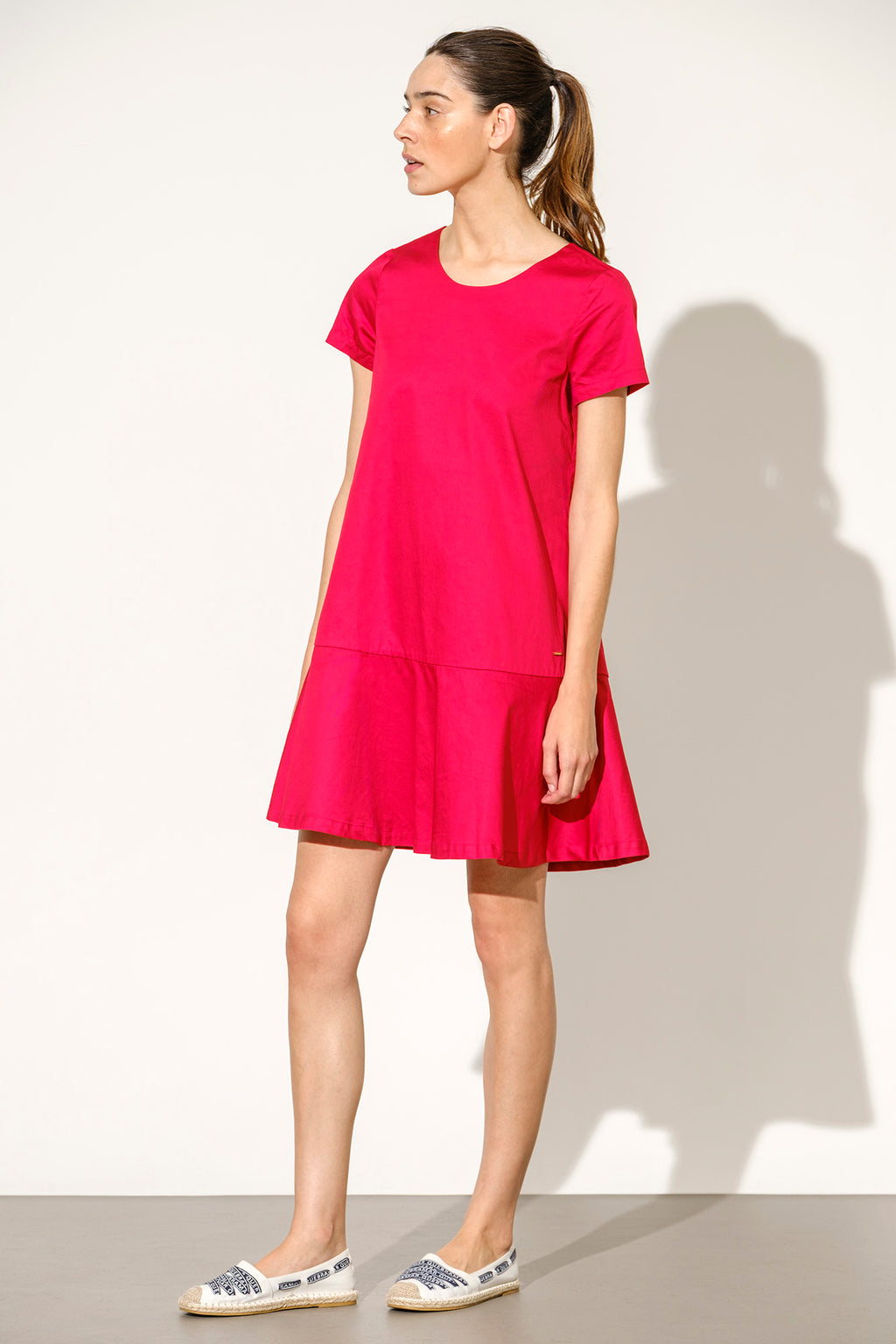 VESTIDO COM FOLHO
