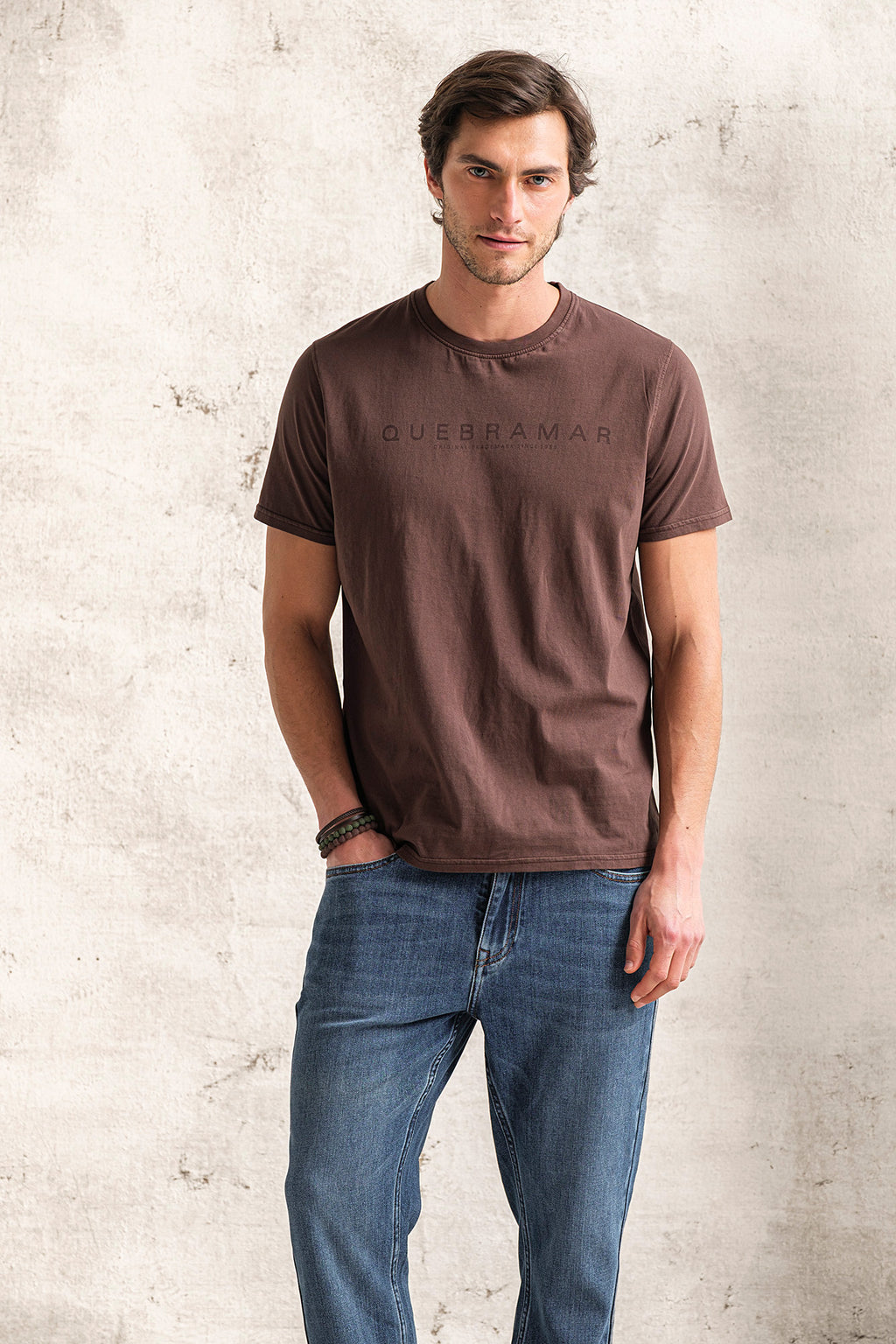 CAMISETA ESTAMPADA QUEBRAMAR A TONO
