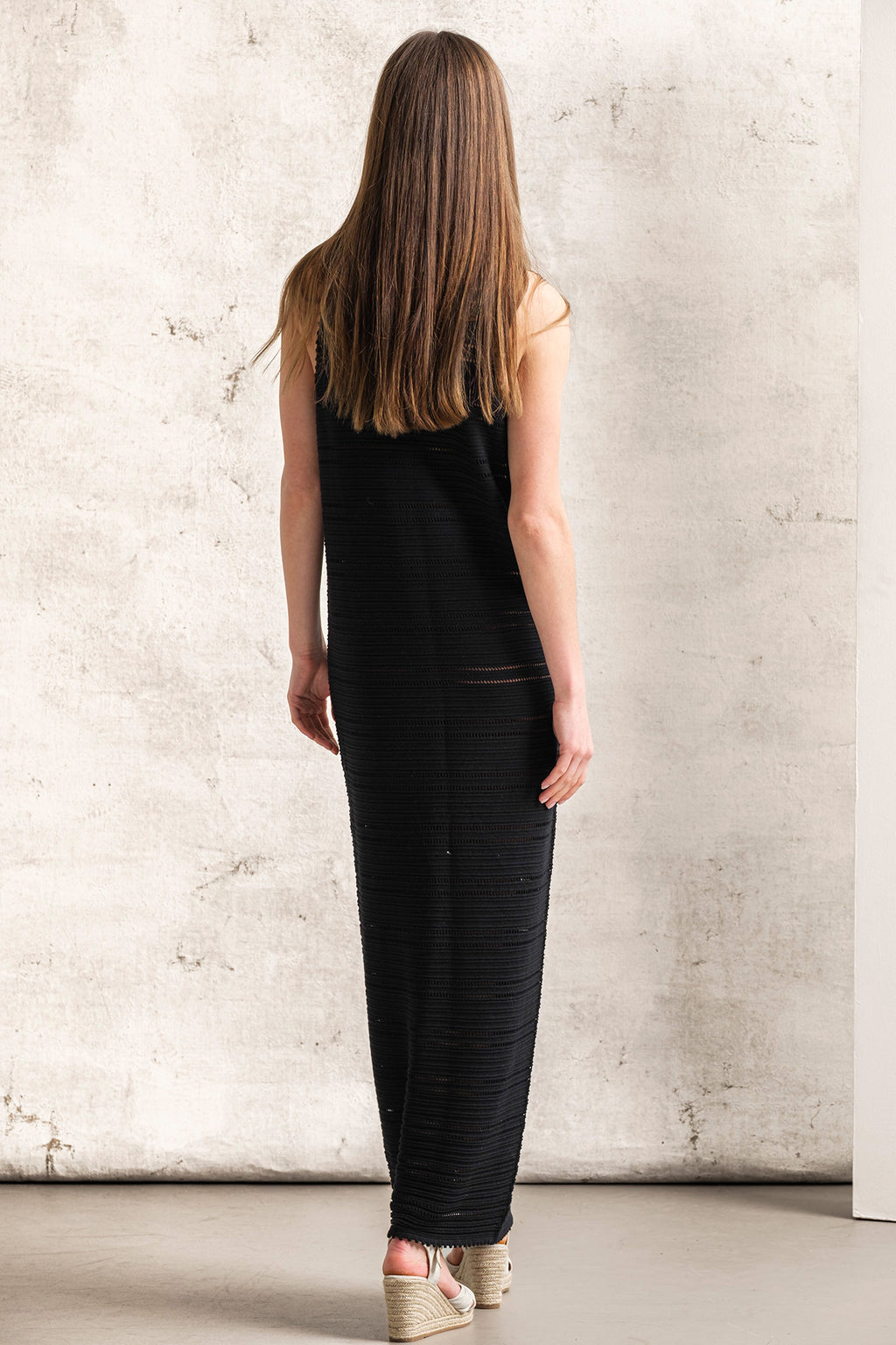 VESTIDO COMPRIDO EM MALHA