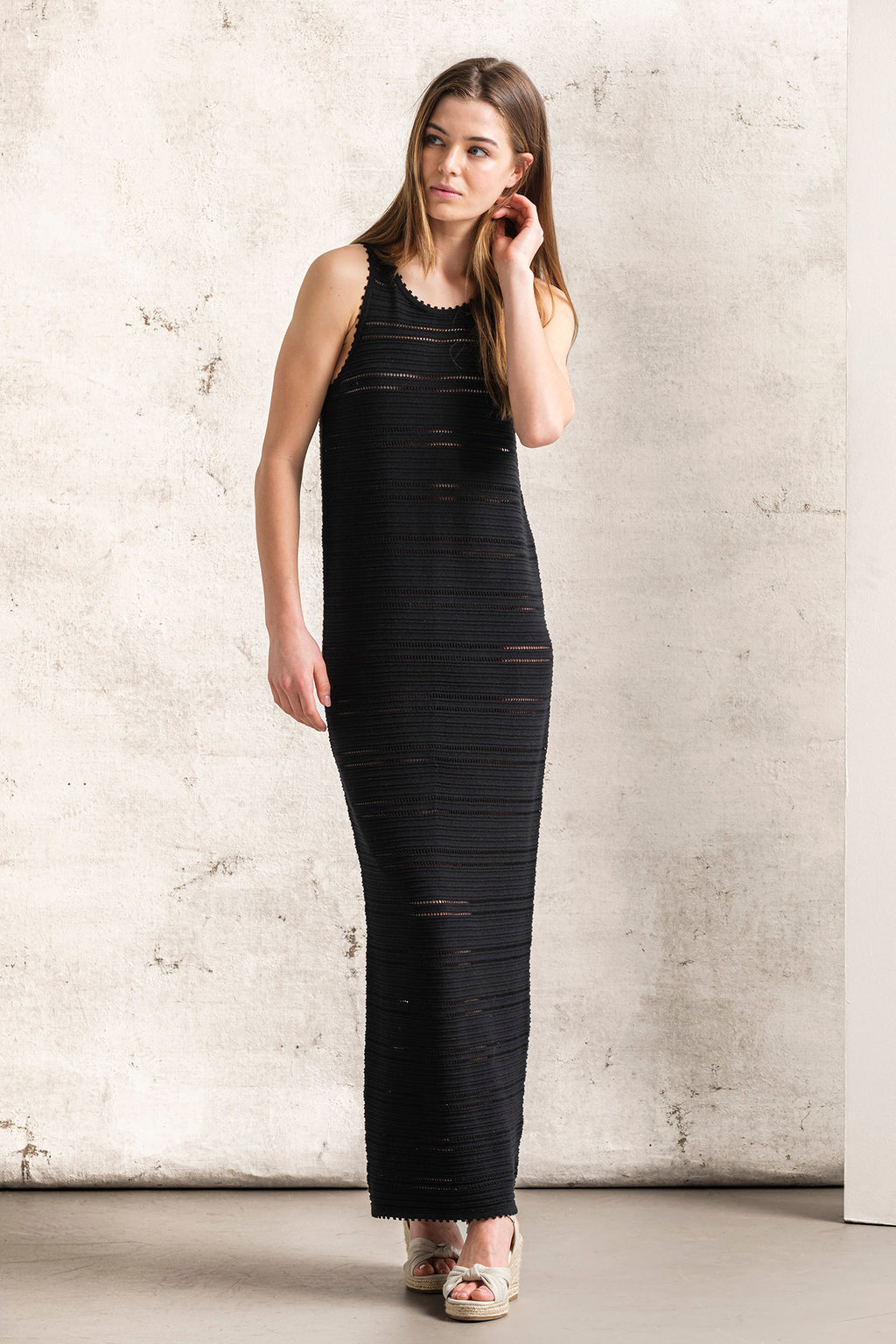 VESTIDO COMPRIDO EM MALHA