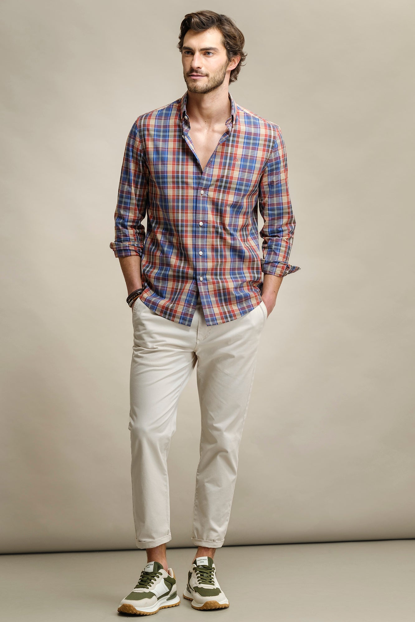 CAMISA AOS QUADRADOS
