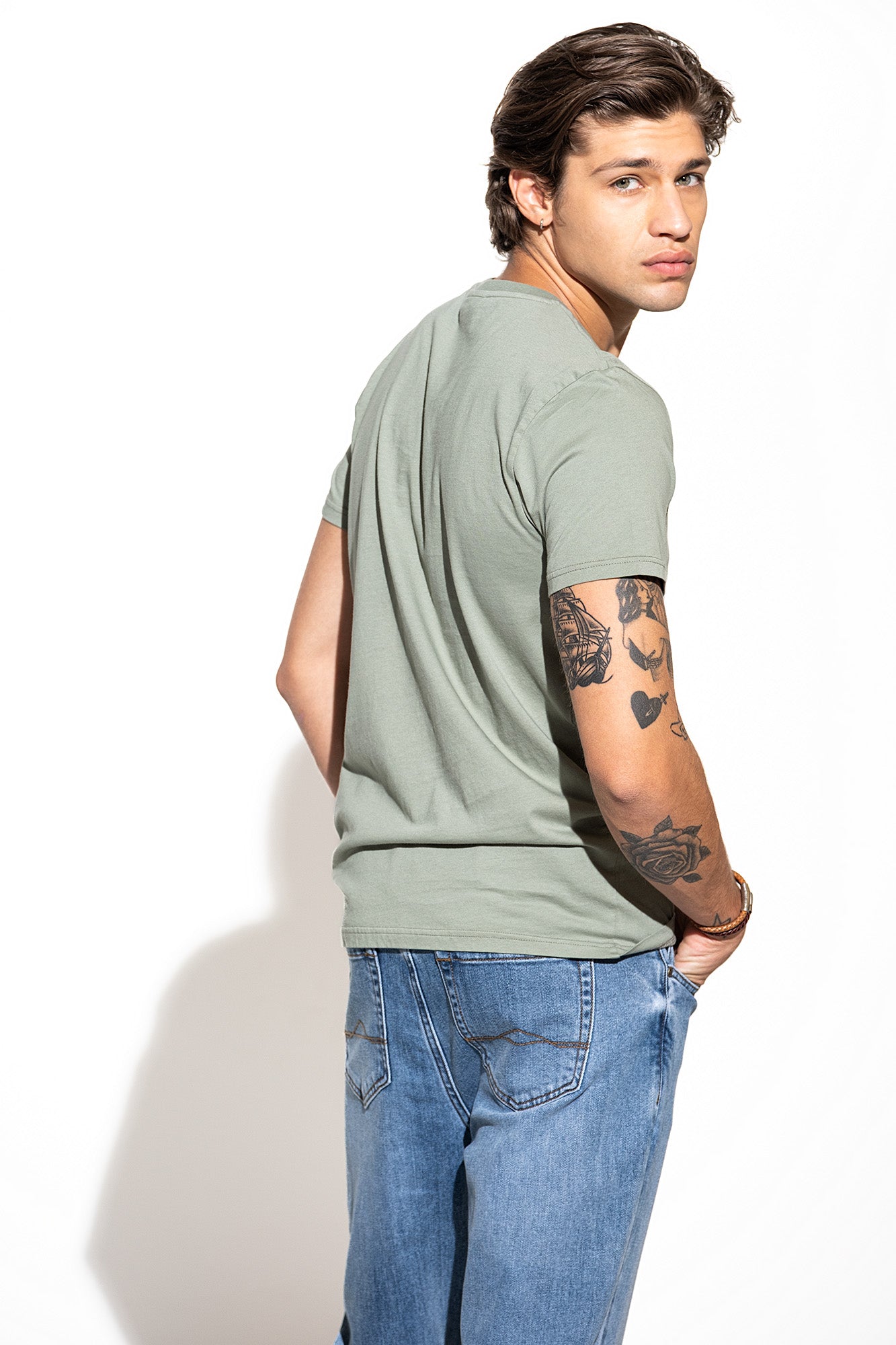 CAMISETA QUEBRAMAR LOGO