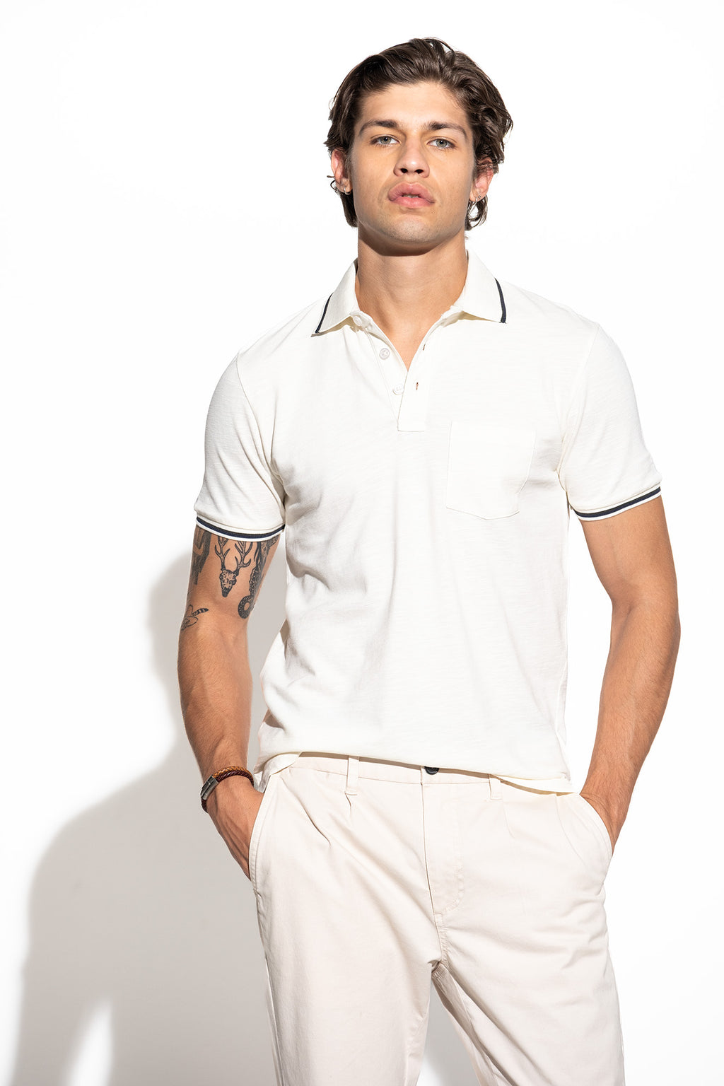 POLO HOMEM PIQUET COM BOLSO
