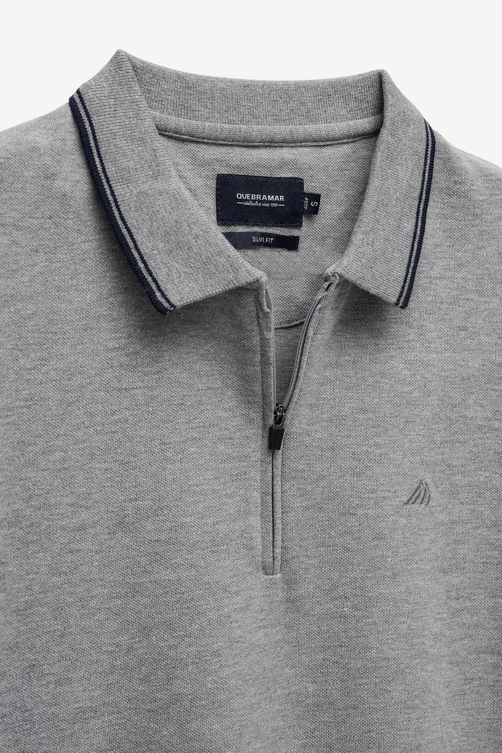 POLO EN MICROPIQUÉ CON CREMALLERA