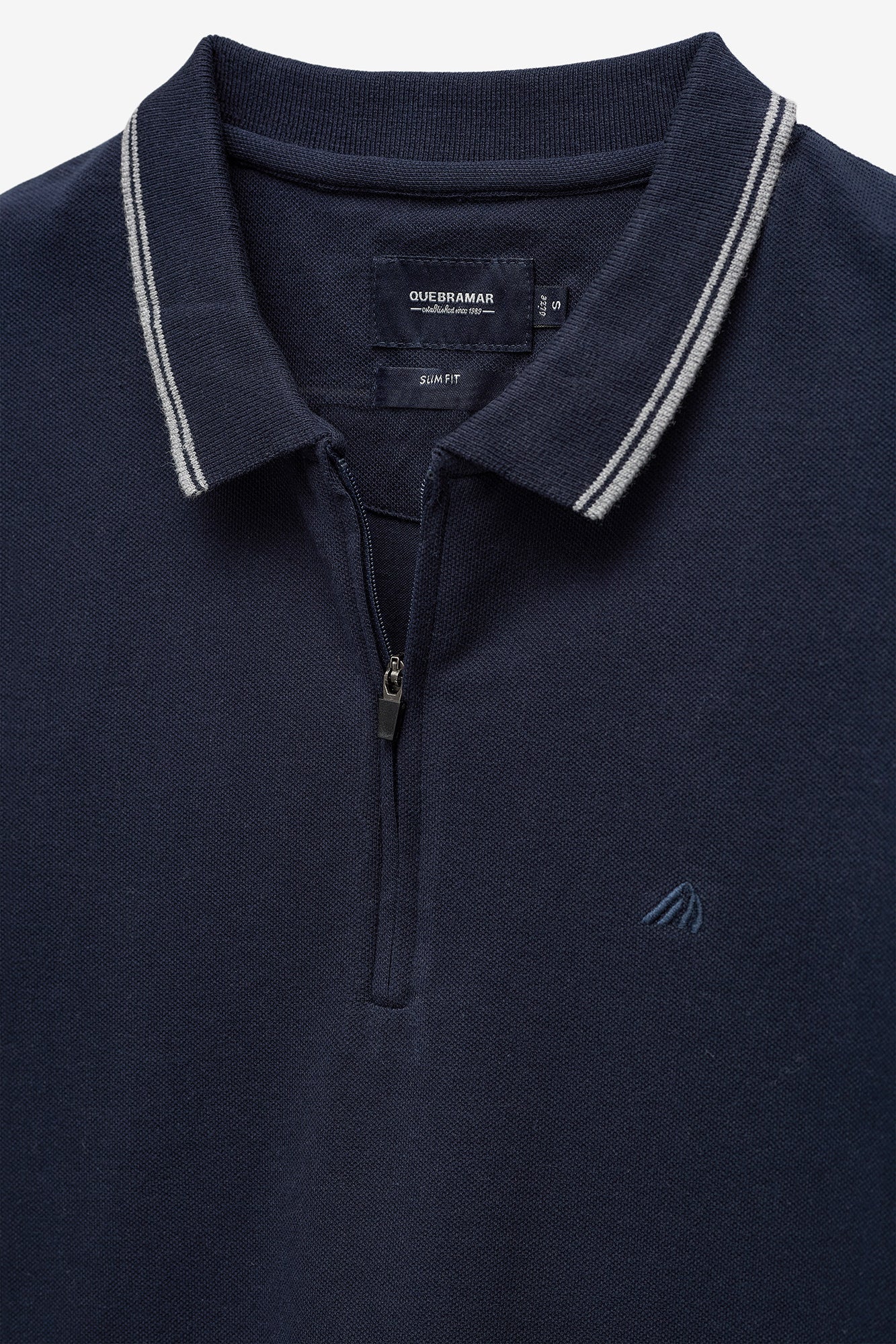 POLO DE MICROPIQUÉ CON CREMALLERA