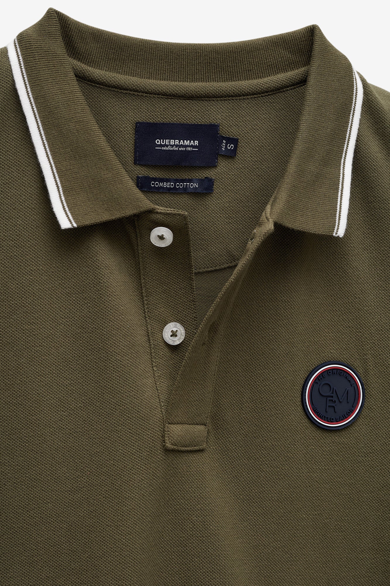 POLO  PIQUET COM BADGE