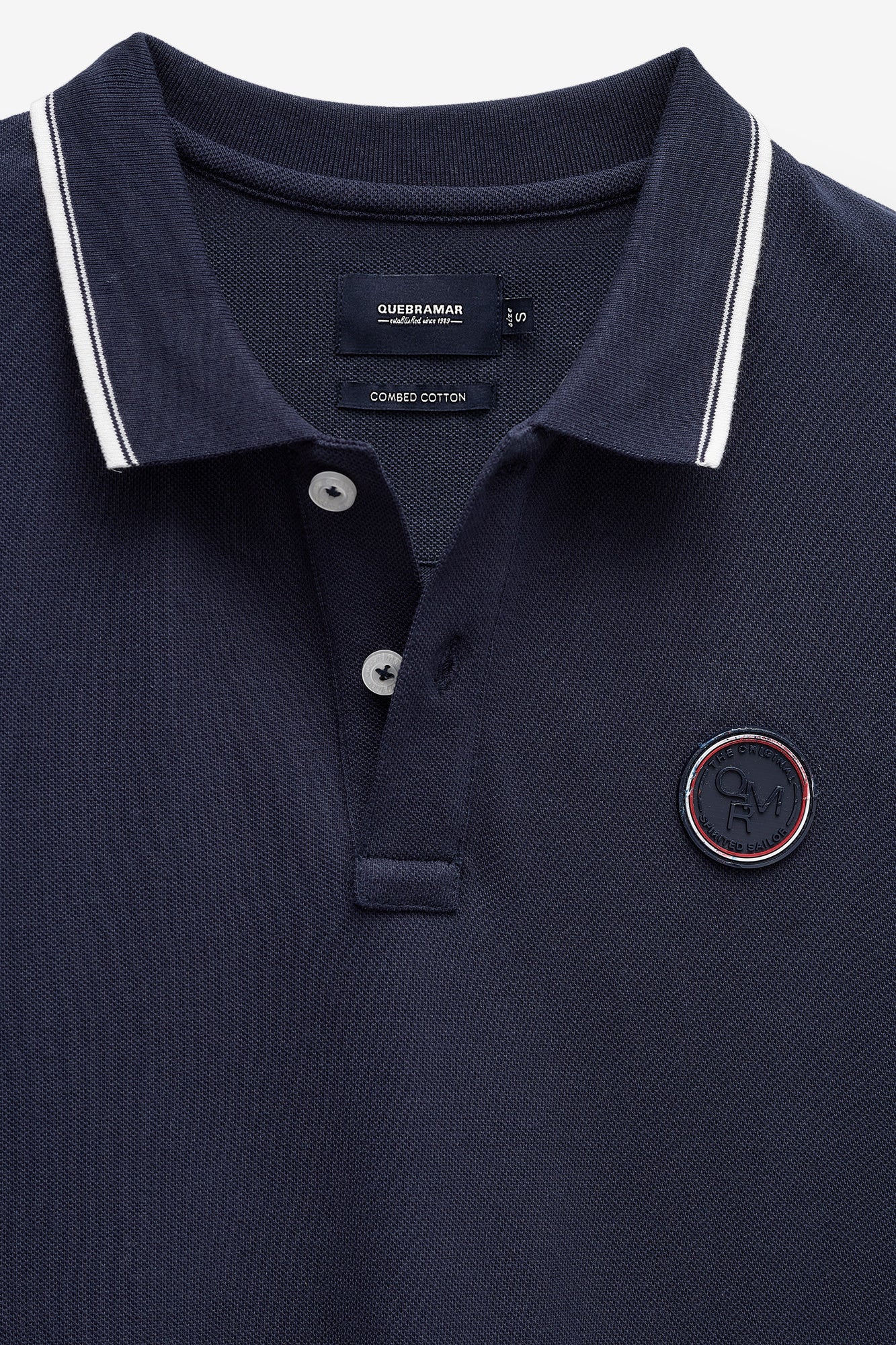 POLO  PIQUET COM BADGE