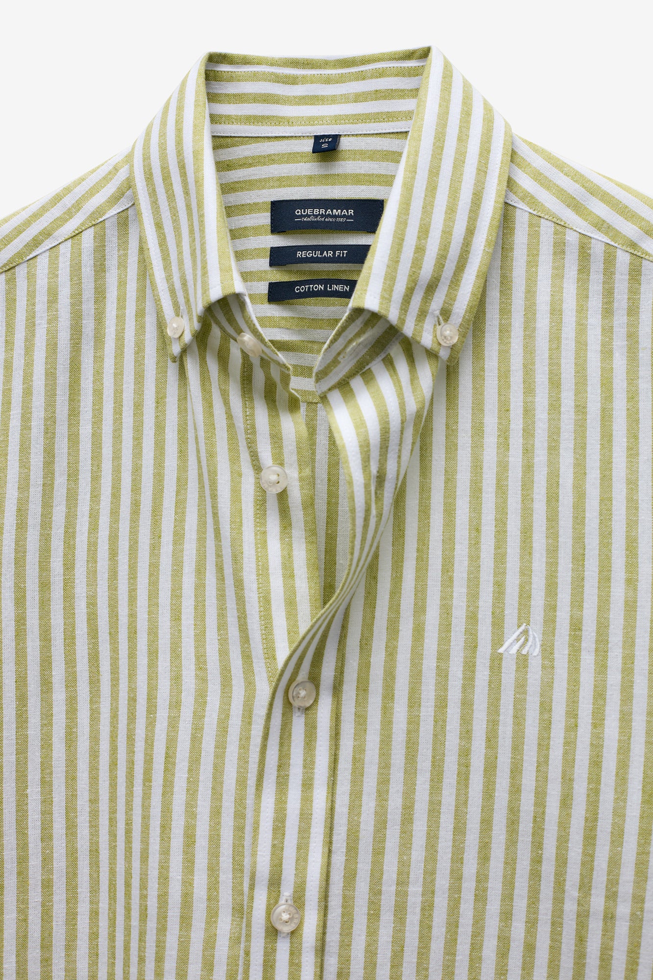 CAMISA ÀS RISCAS EM ALGODÃO E LINHO