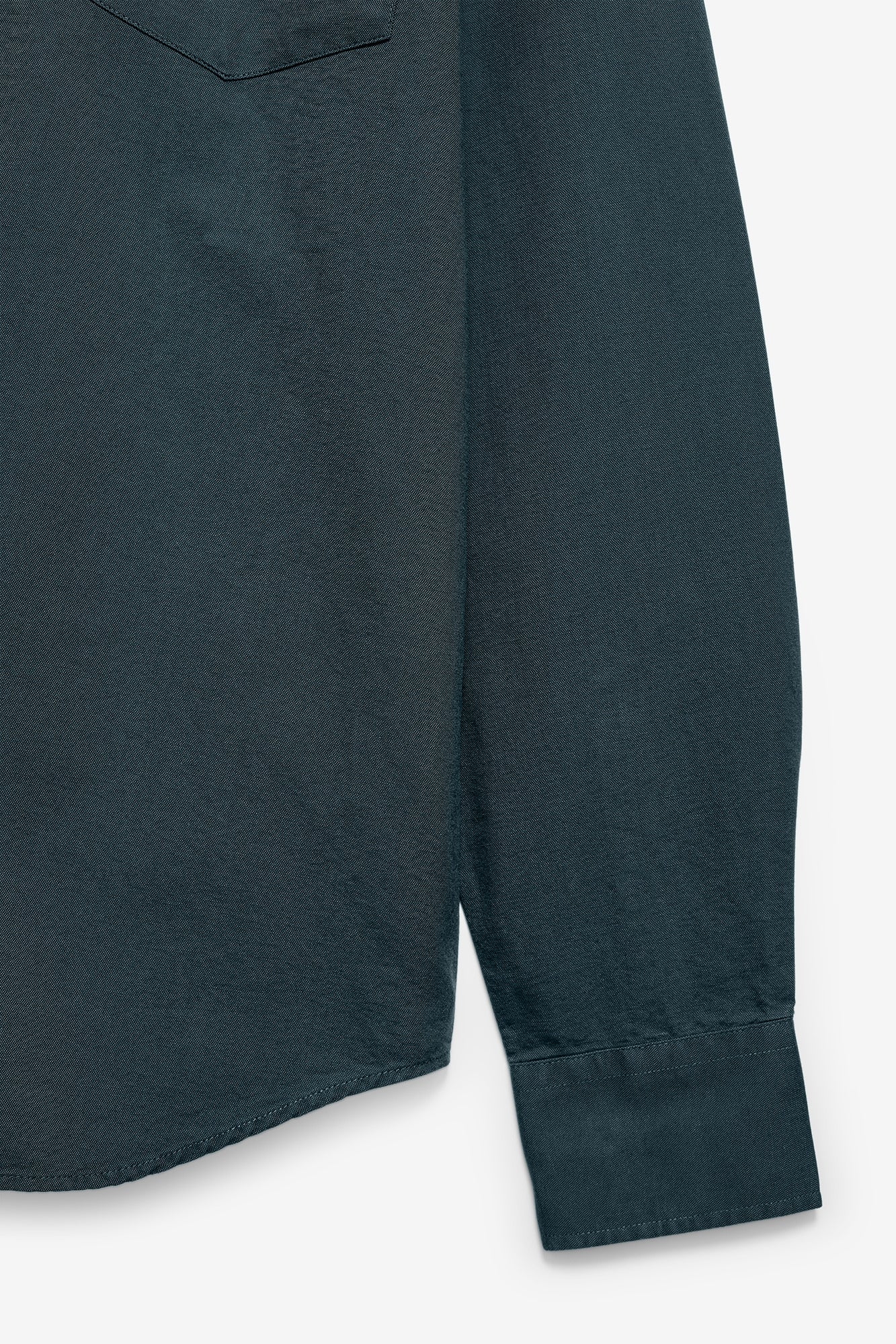 CAMISA BÁSICA OXFORD COM BOLSO