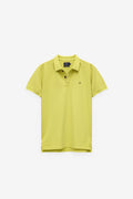 POLO PIQUET COM ESTAMPADO NA GOLA
