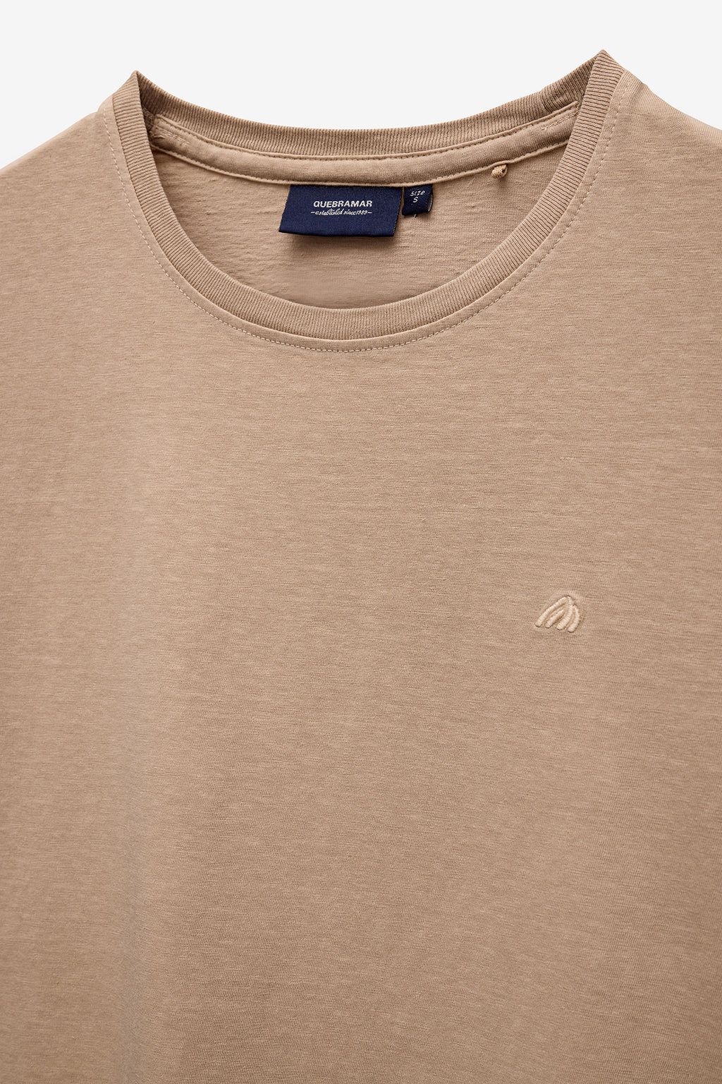 T-SHIRT EM ALGODÃO E LINHO