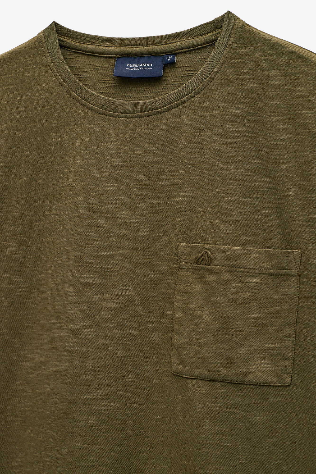 T SHIRT EM SLUB COM BOLSO