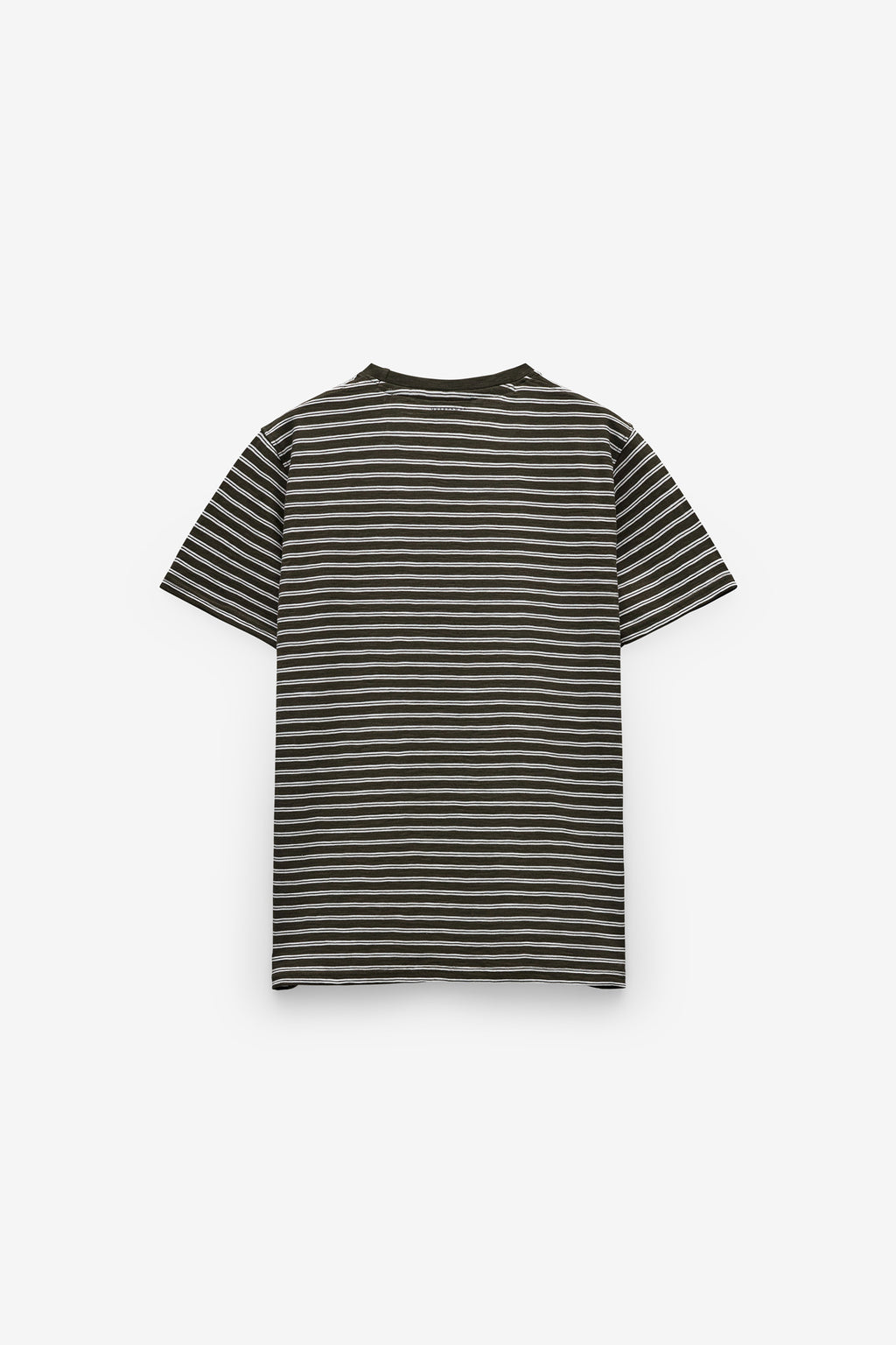 T SHIRT COM RISCAS