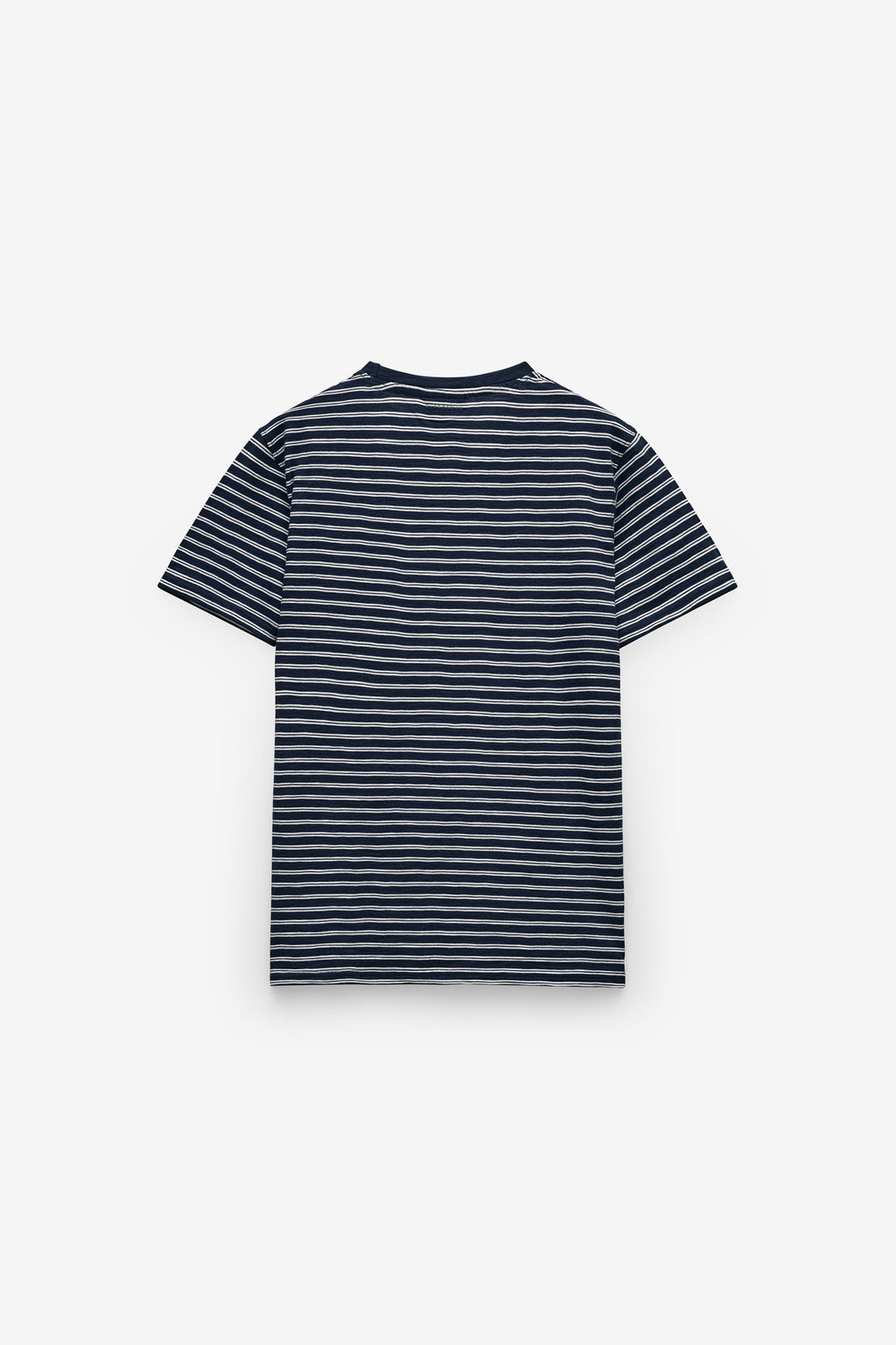 T SHIRT COM RISCAS