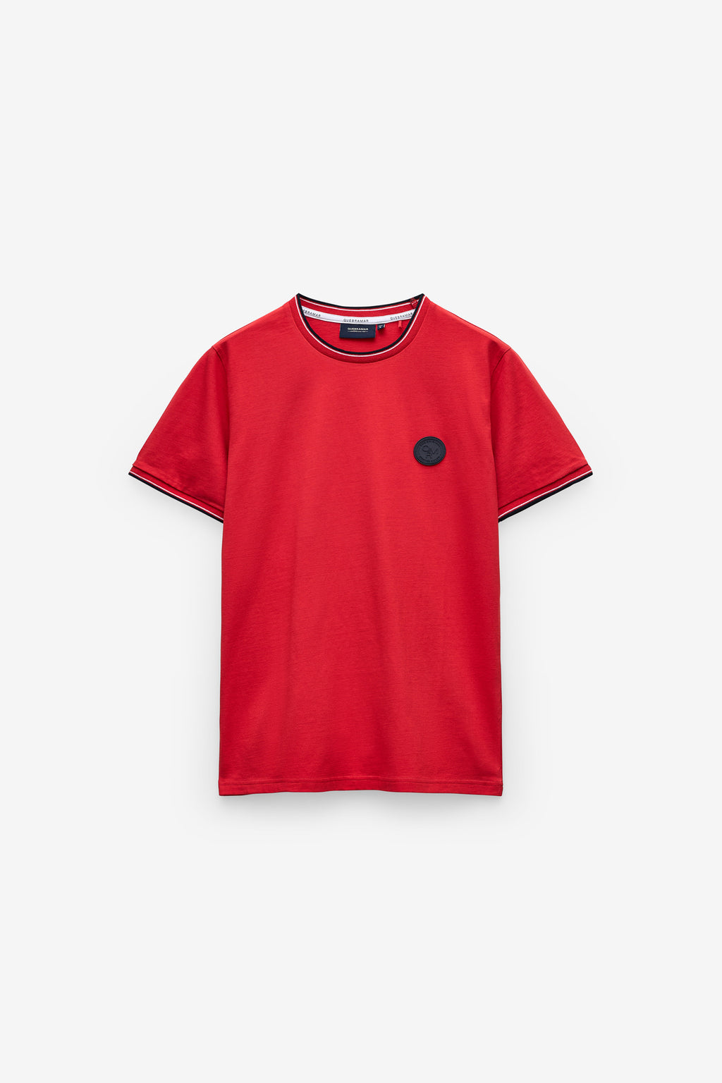 T-SHIRT COM BADGE E RISCAS NO RIB