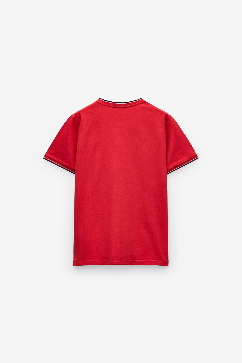 T-SHIRT COM BADGE E RISCAS NO RIB