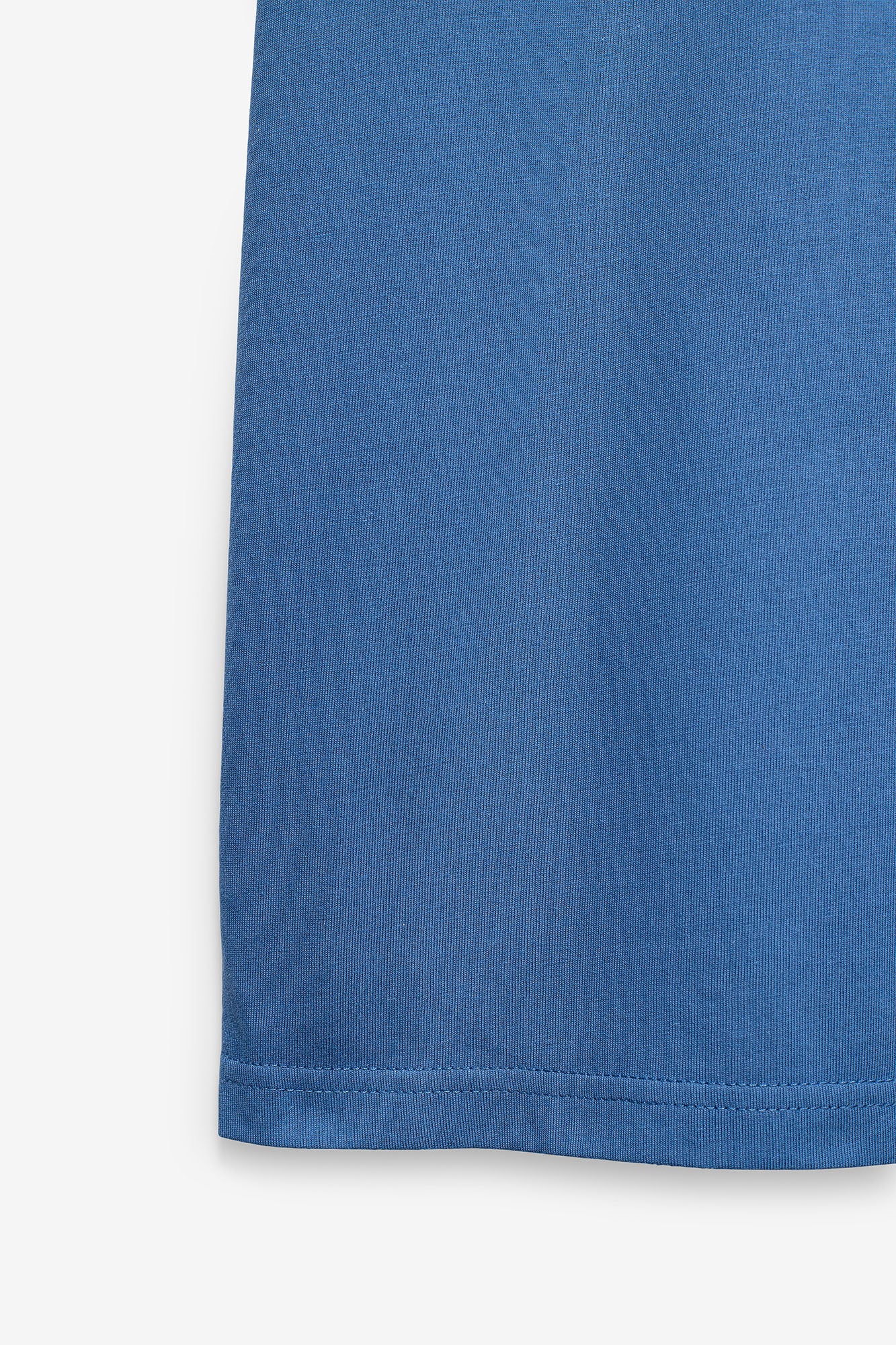 T-SHIRT COM PRINT E ETIQUETA