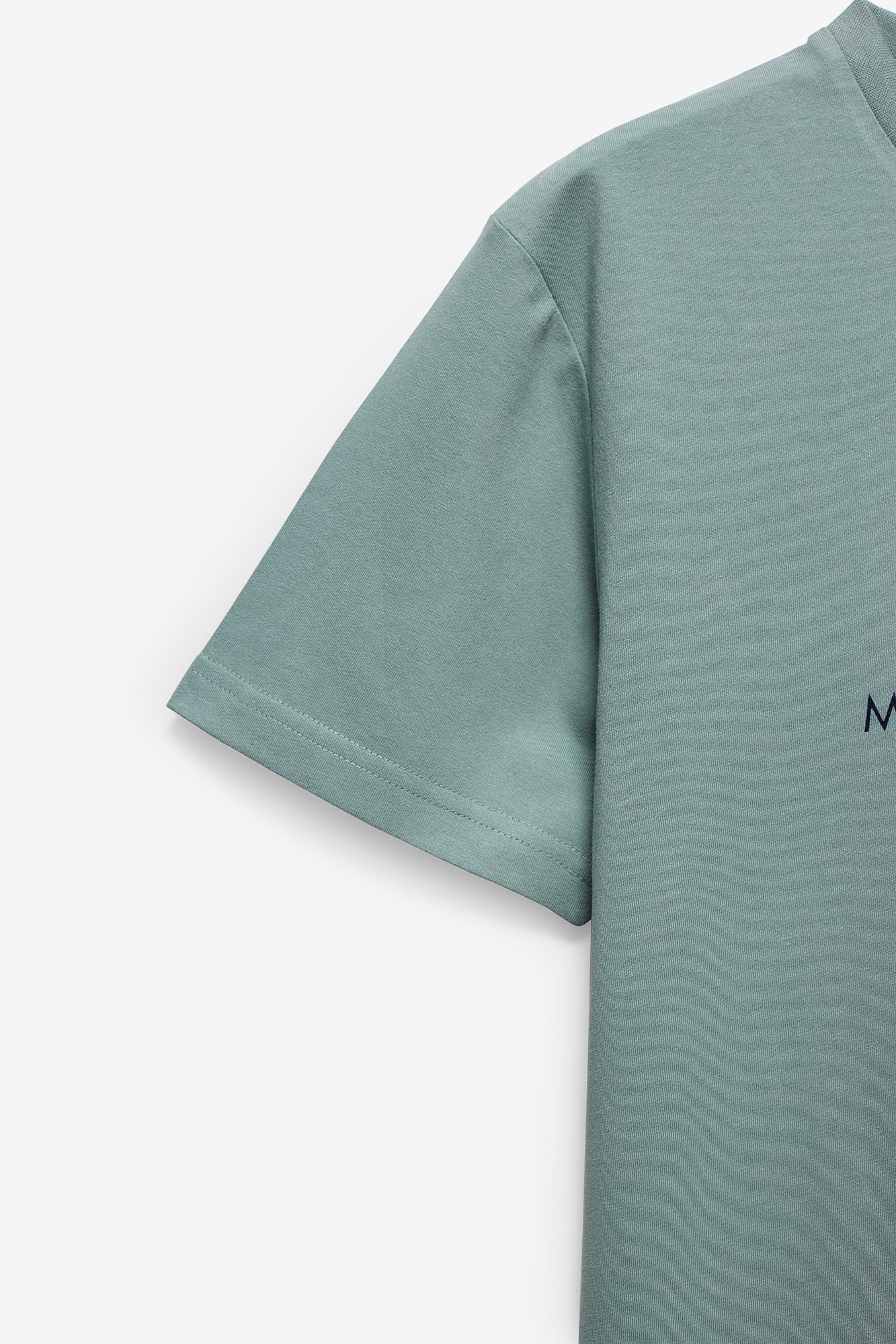 T-SHIRT COM PRINT E ETIQUETA