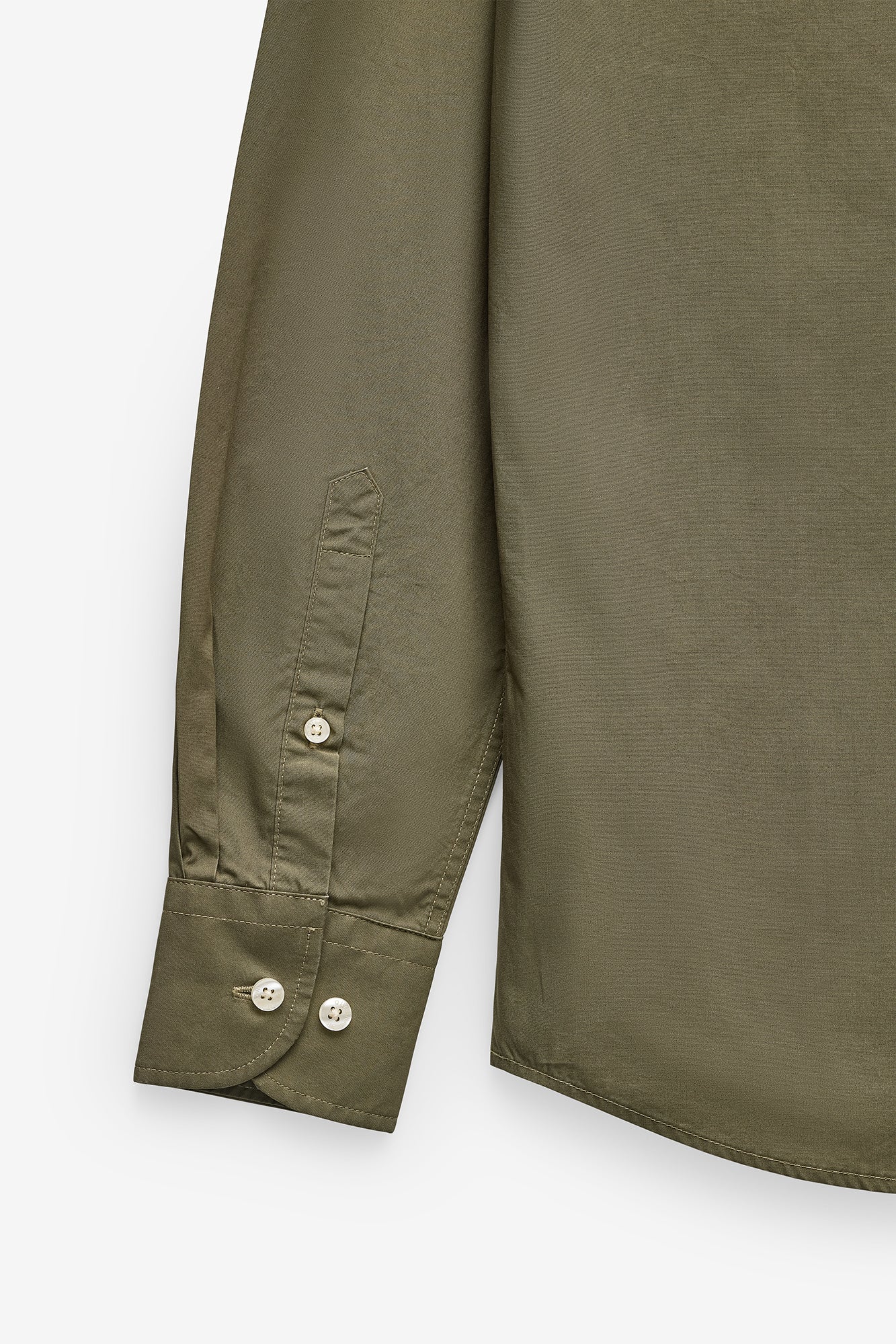 CAMISA BÁSICA EM POPELINA SLIM FIT