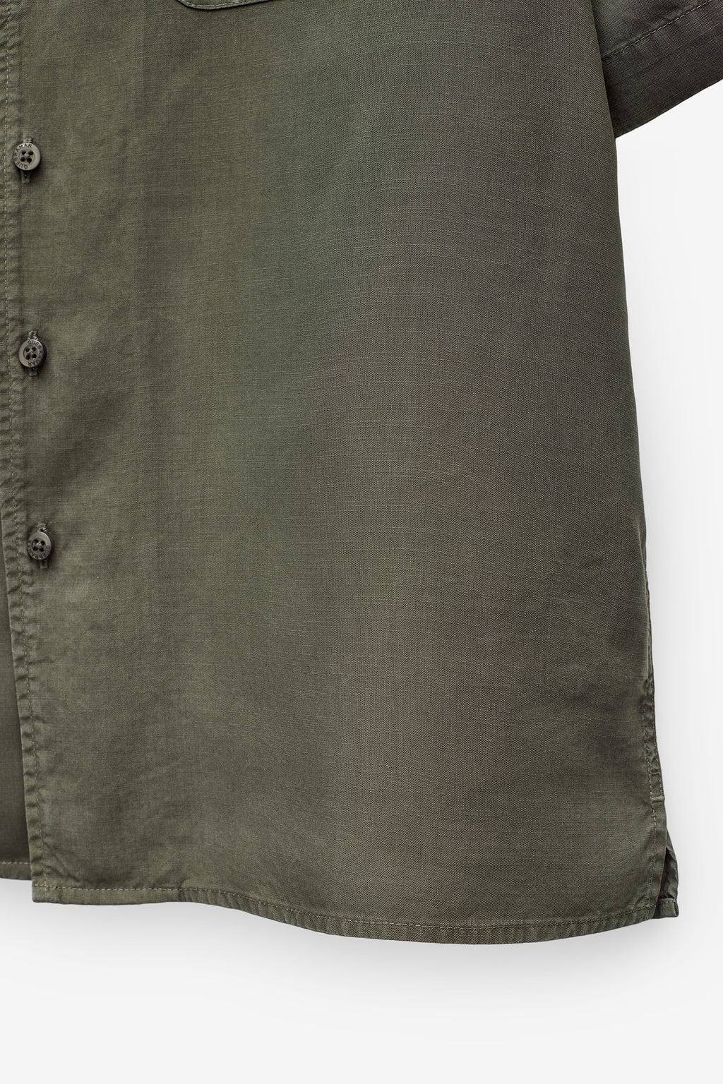 CAMISA DE MANGA CURTA EM TENCEL™