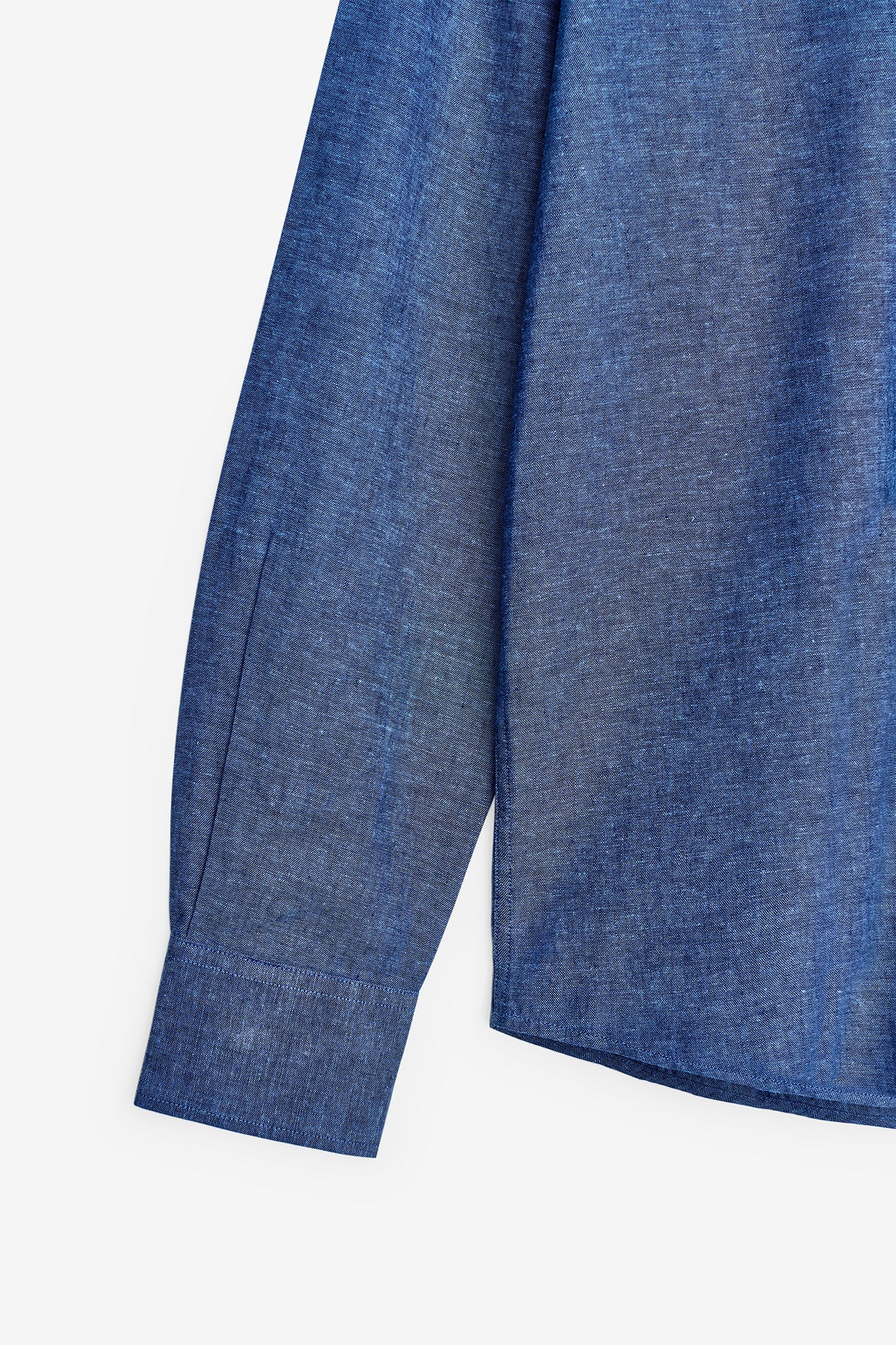 CAMISA BÁSICA EM ALGODÃO E LINHO