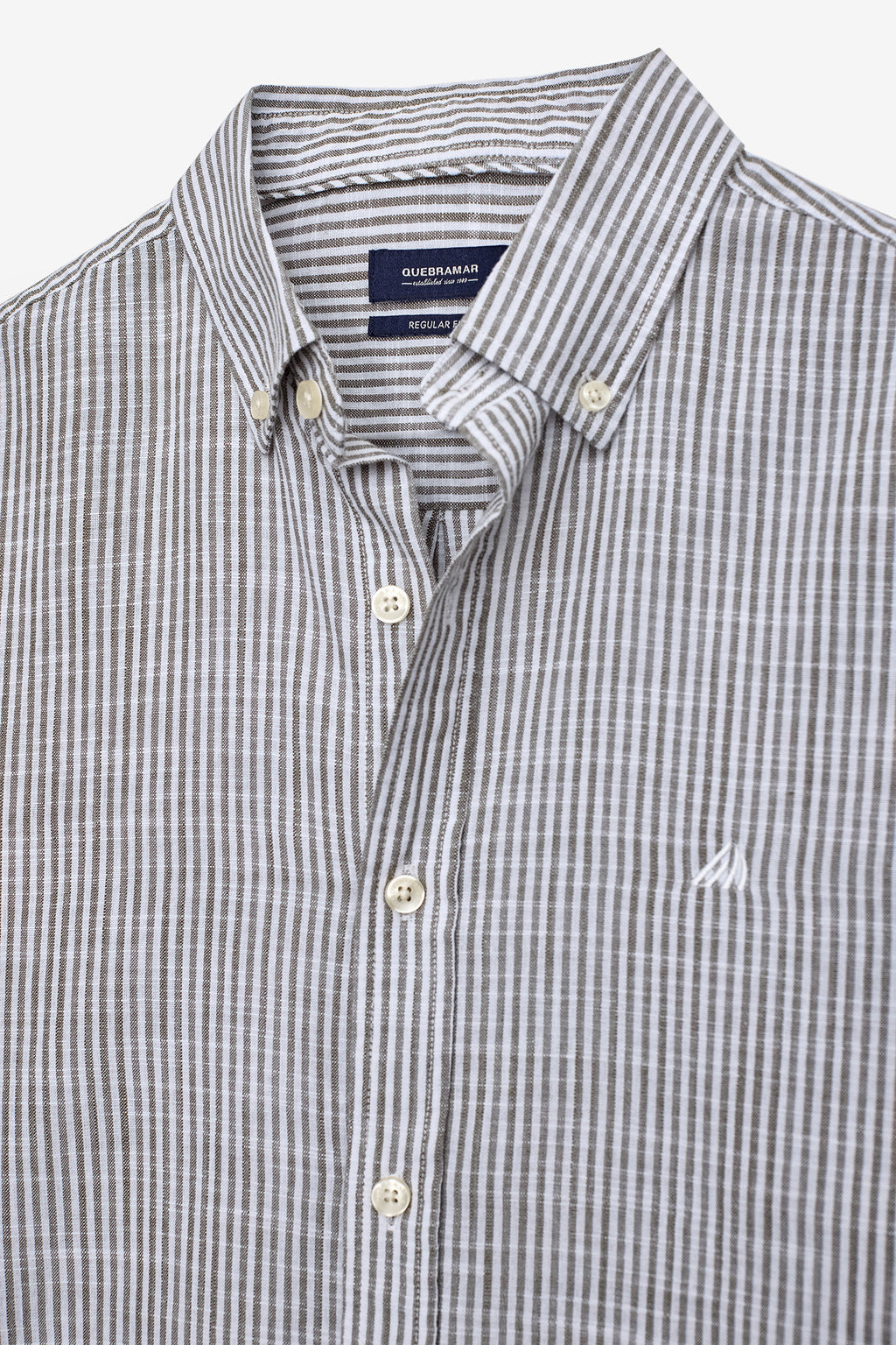 CAMISA COM EFEITO SLUB EM ALGODÃO
