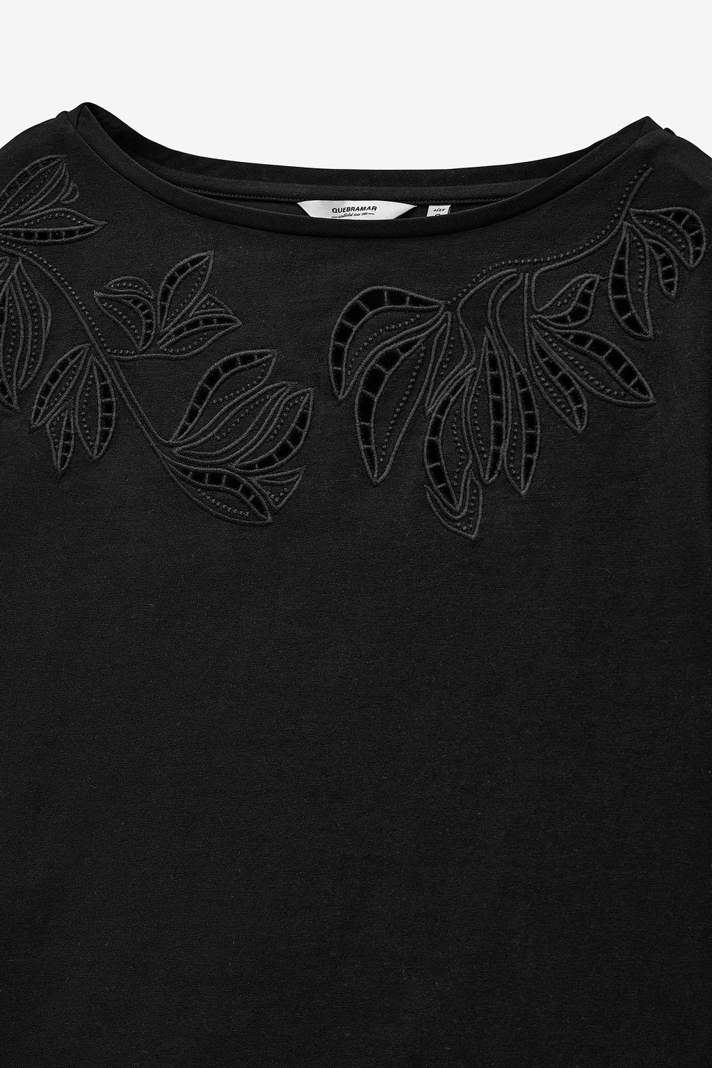 CAMISETA DE MANGA LARGA CON BORDADO