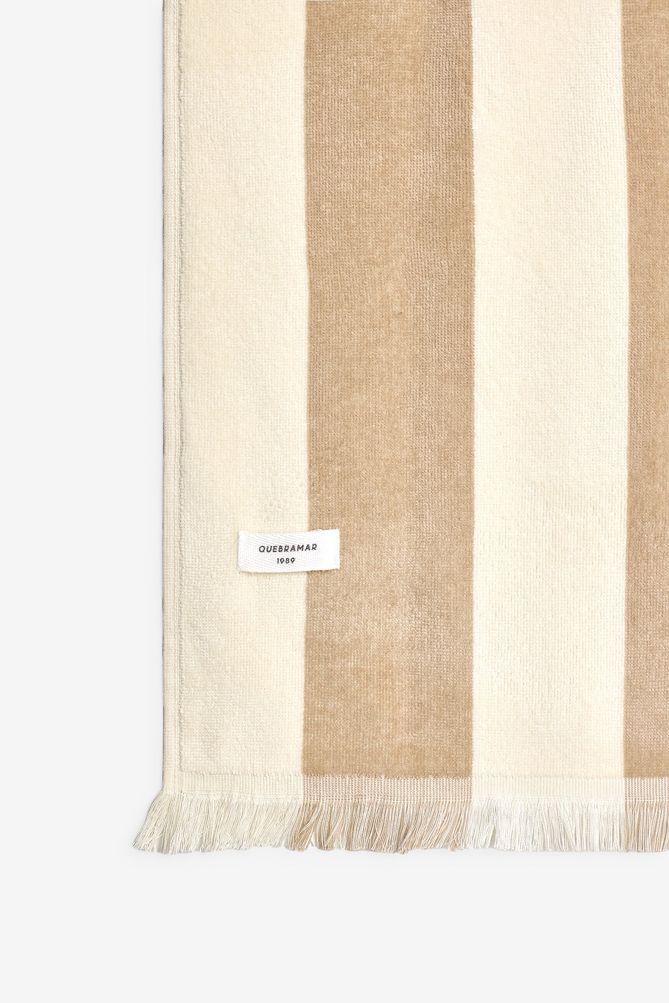 TOALHA JACQUARD ÀS RISCAS