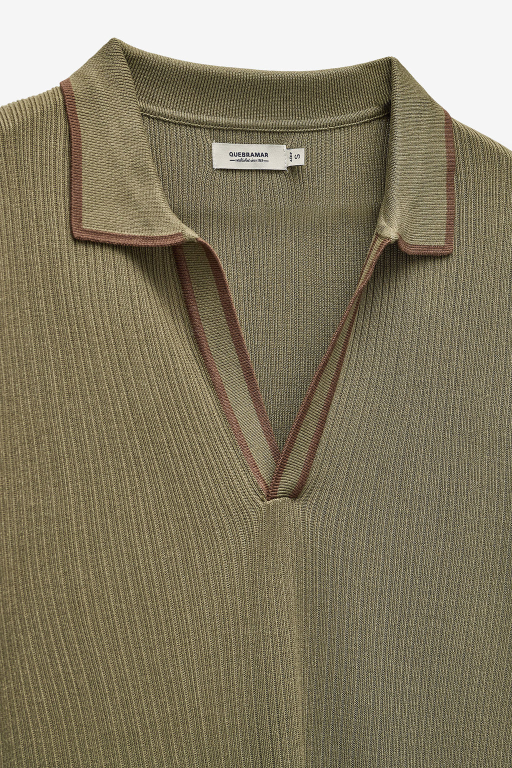 CAMISOLA DE MALHA COM GOLA DE POLO