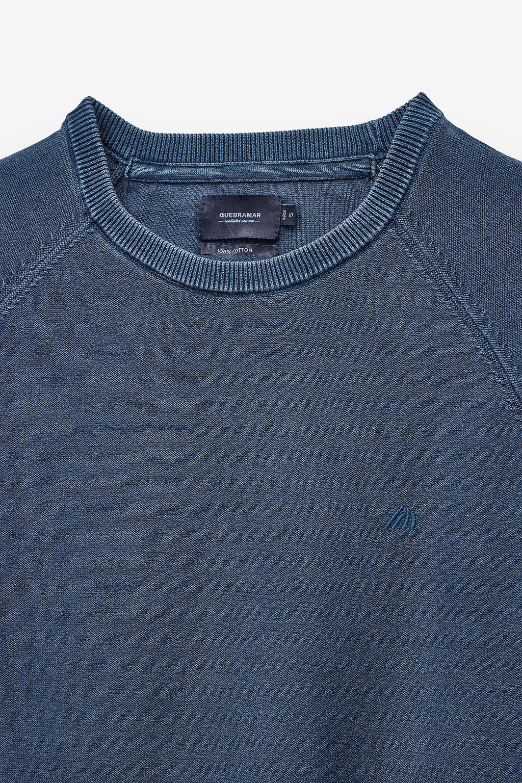 CAMISOLA DE MALHA COM DECOTE REDONDO