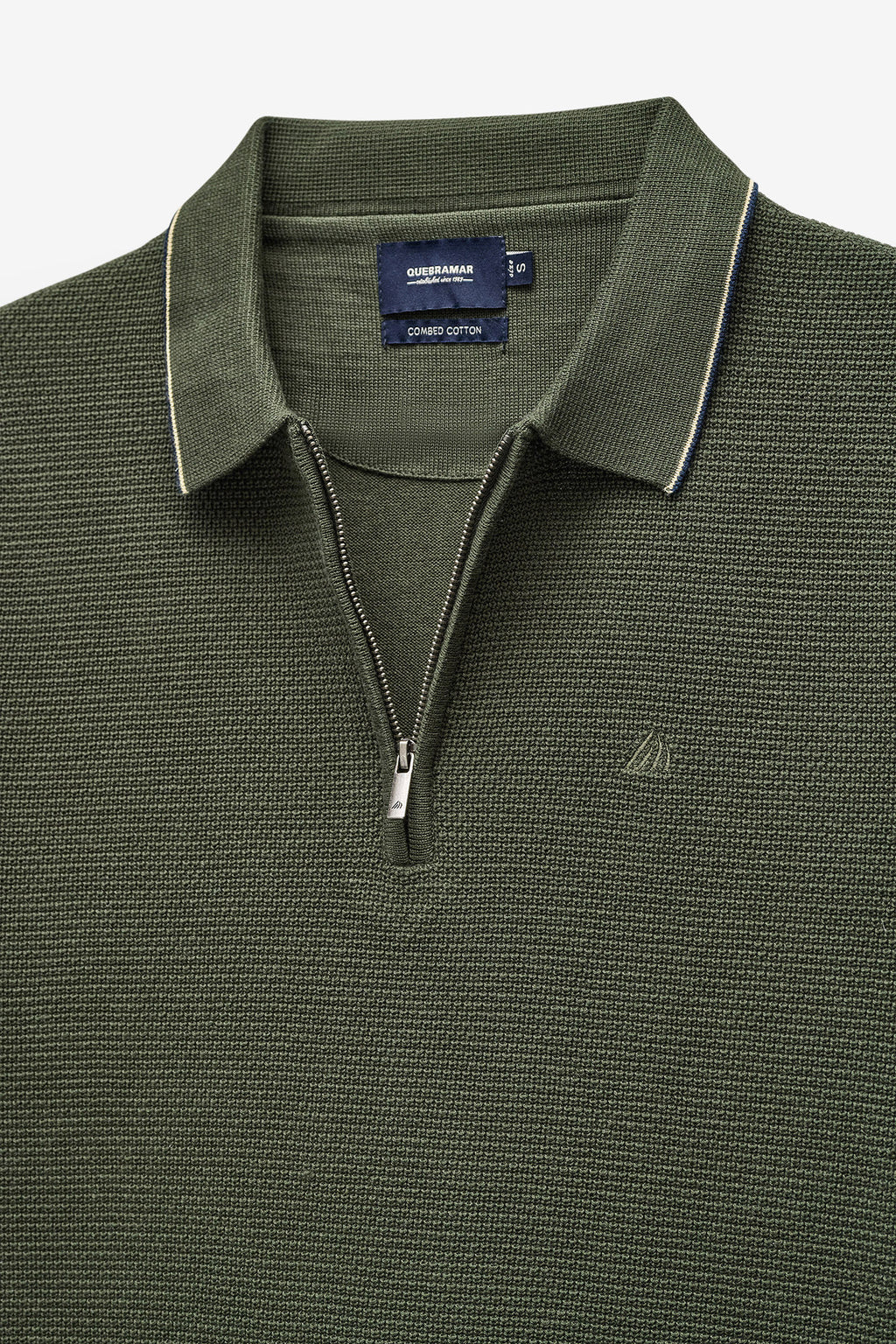 CAMISOLA COM GOLA DE POLO
