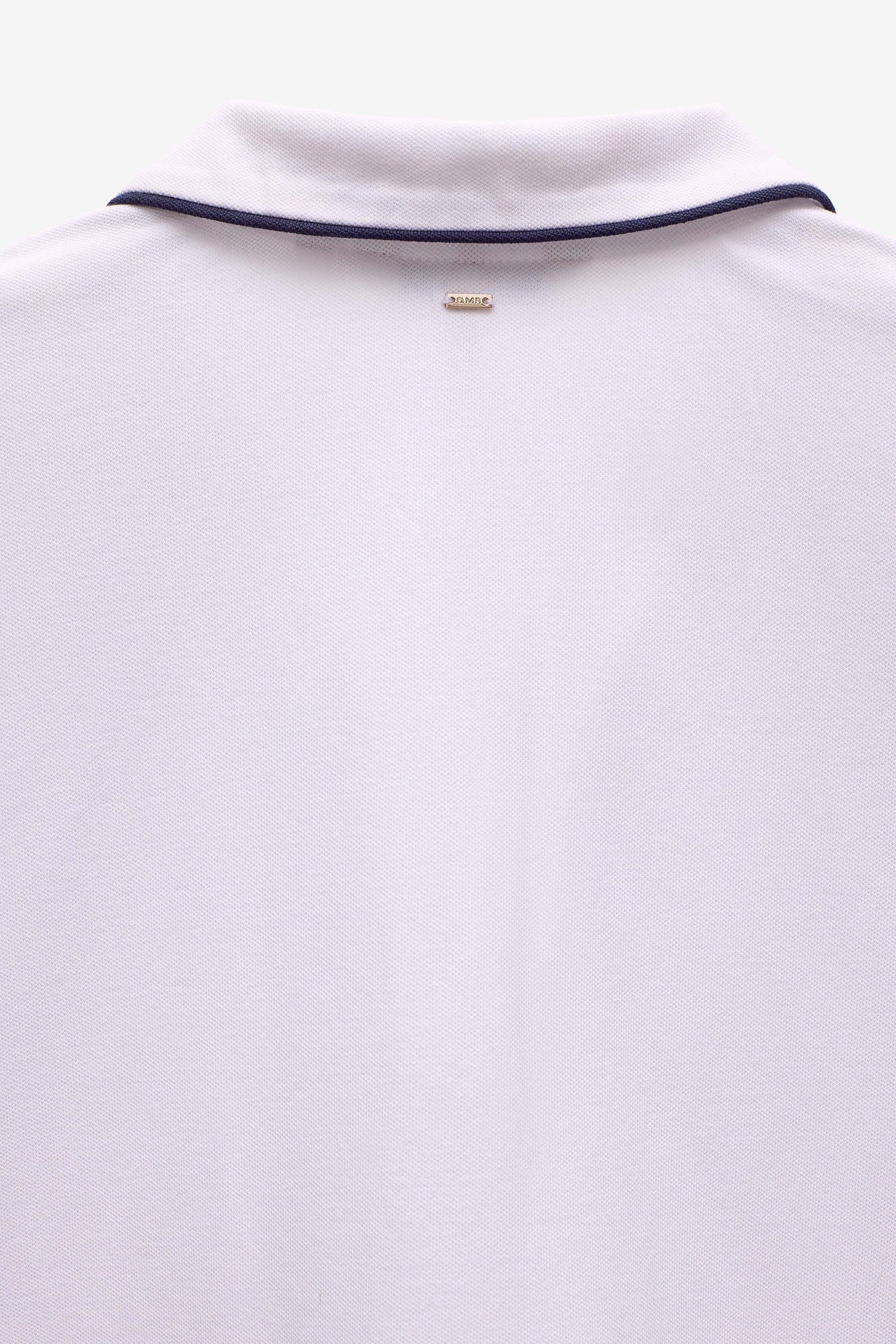 POLO COM CONTRASTES FITTING LARGO