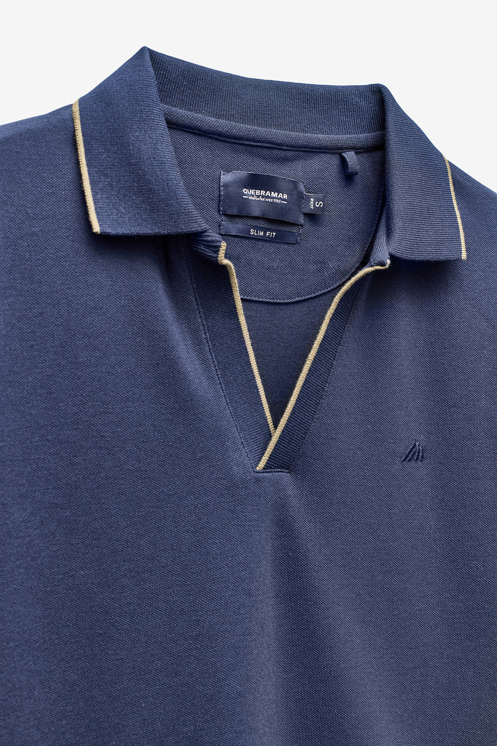 POLO PIQUET COM DECOTE EM V SLIM FIT