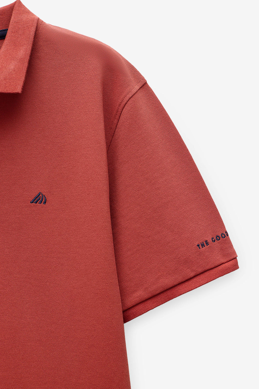 POLO PIQUET COM LOGO A CONTRASTE