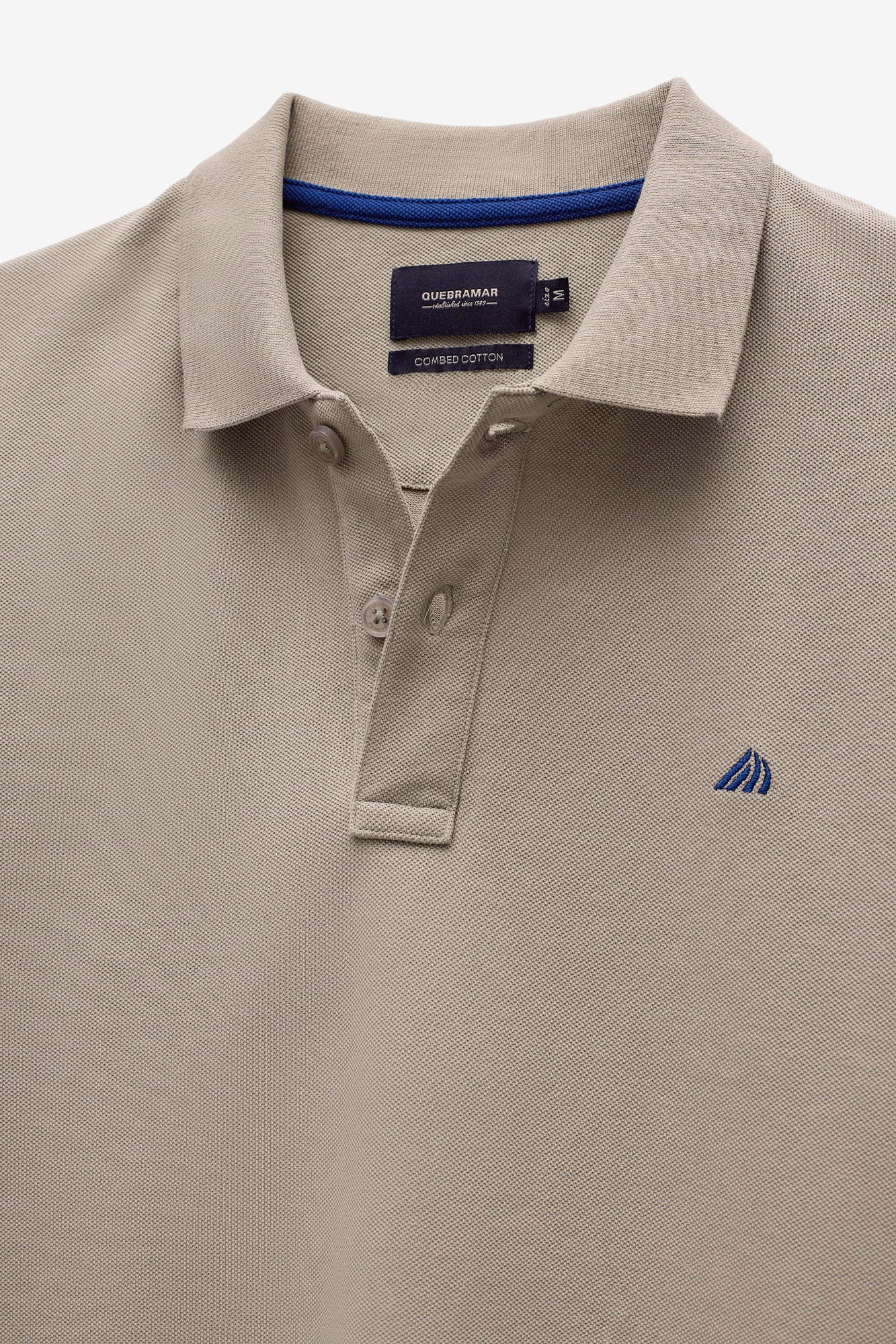 POLO PIQUET COM LOGO A CONTRASTE