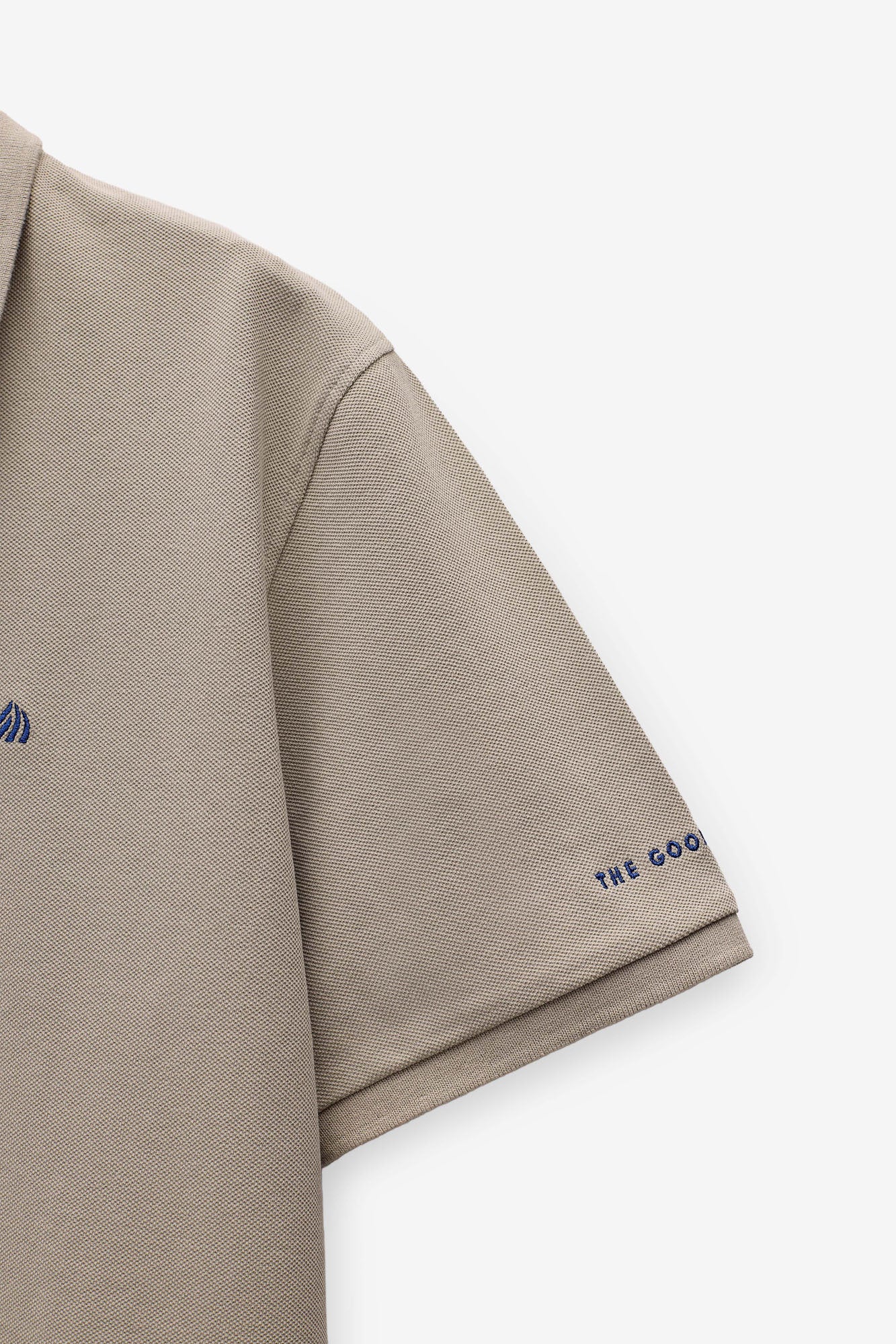 POLO PIQUET COM LOGO A CONTRASTE