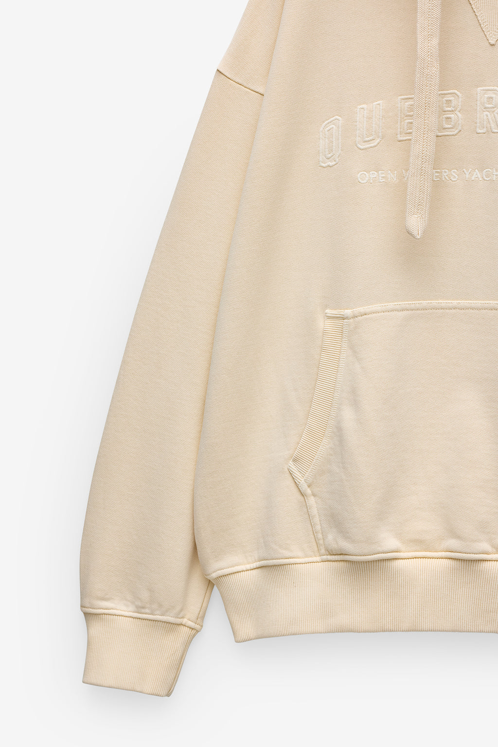 SWEATSHIRT COM CAPUZ COM BORDADO QUEBRAMAR
