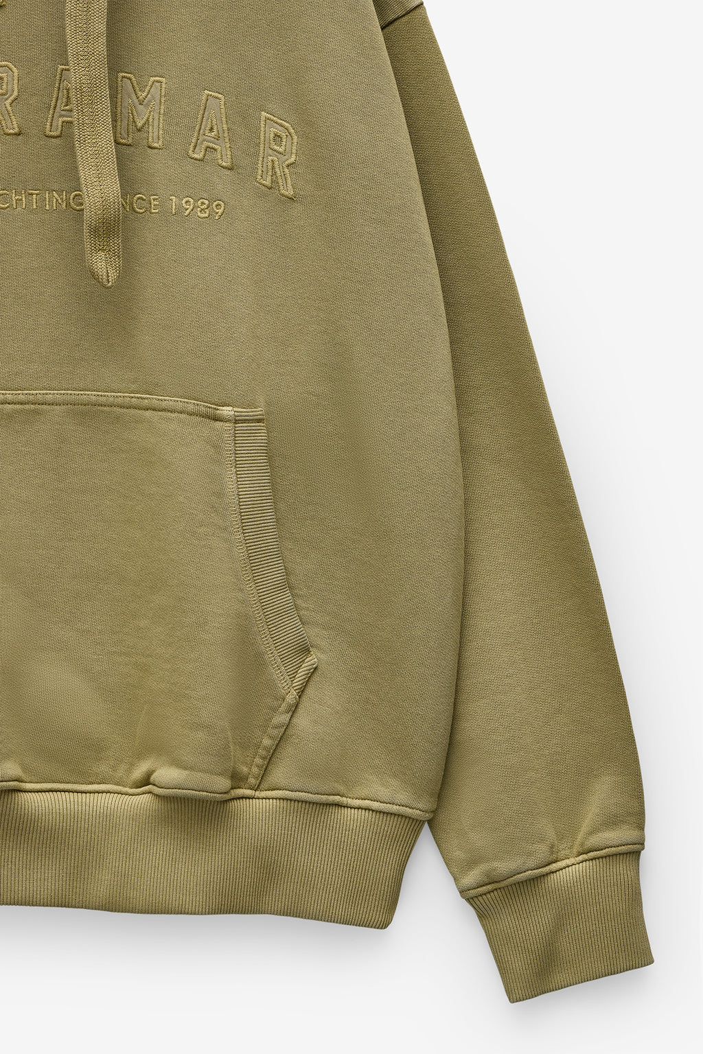 SWEATSHIRT COM CAPUZ COM BORDADO QUEBRAMAR