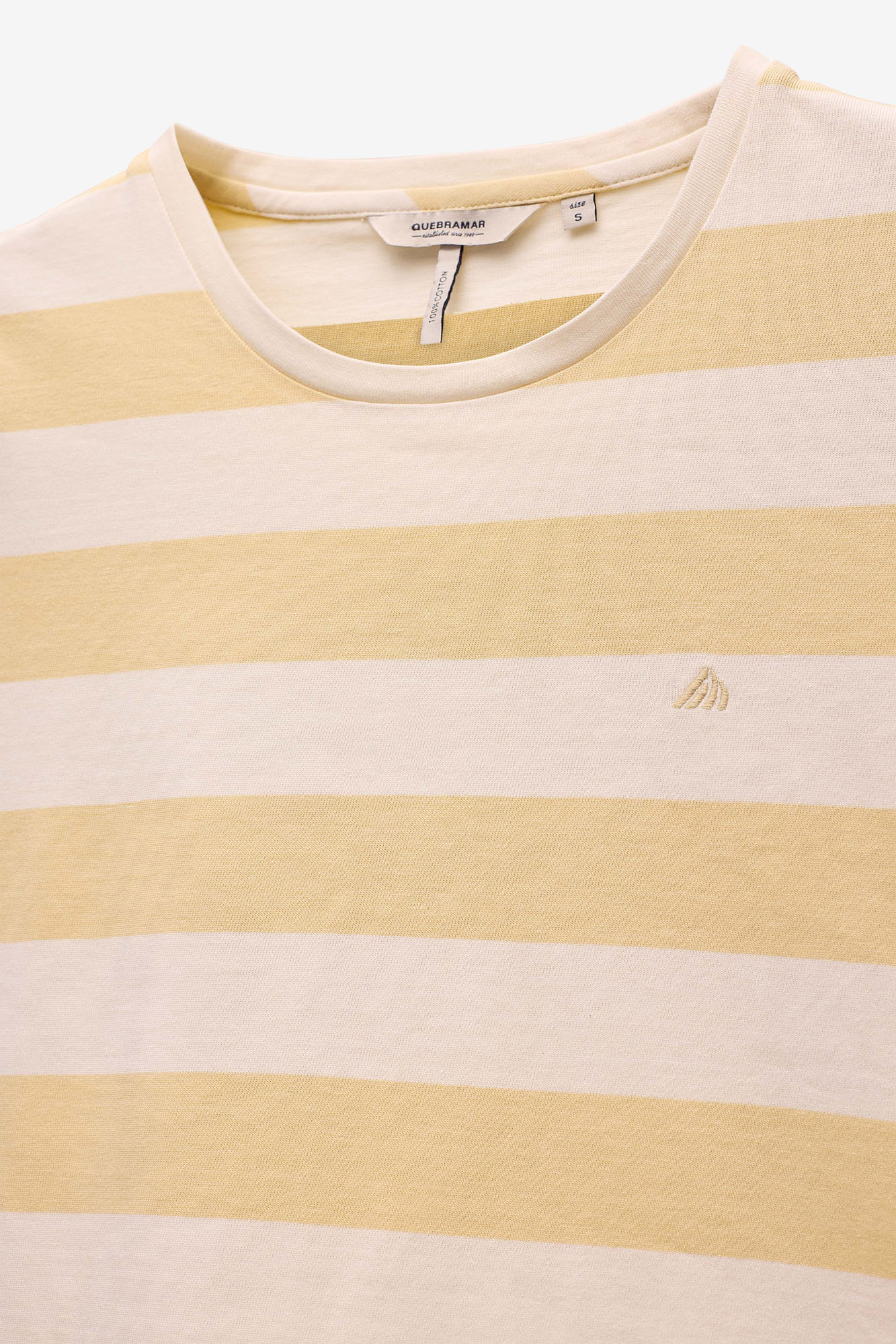 T-SHIRT ÀS RISCAS