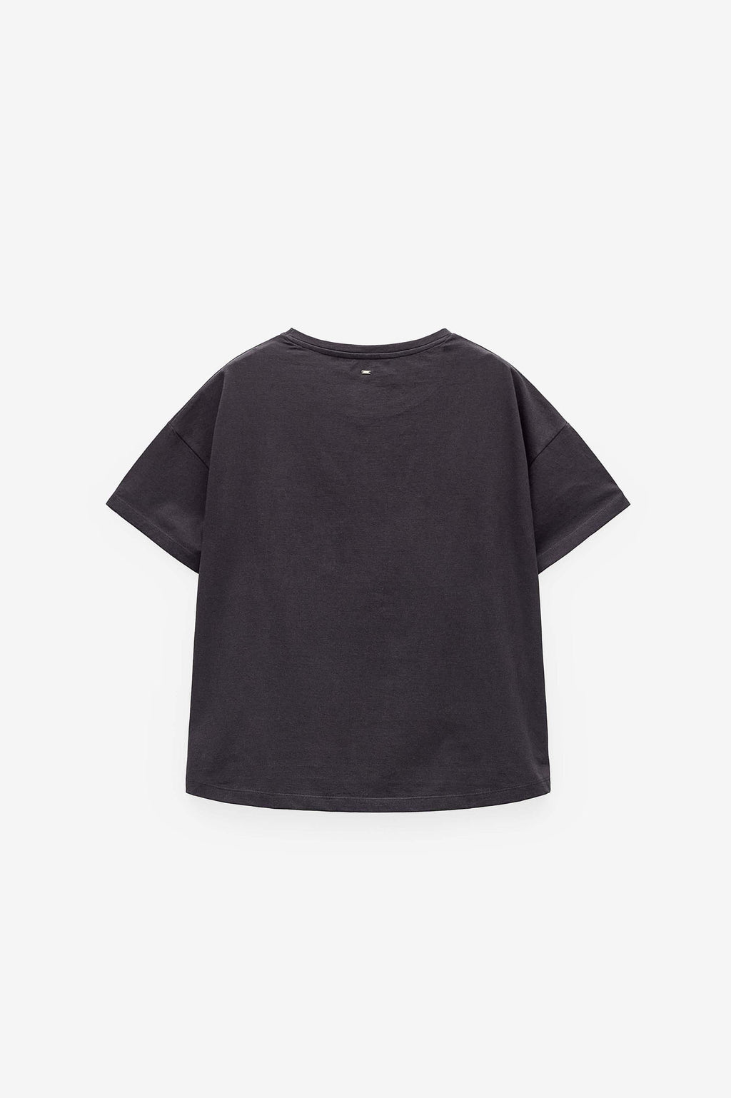 CAMISETA CON BOLSILLO BORDADO