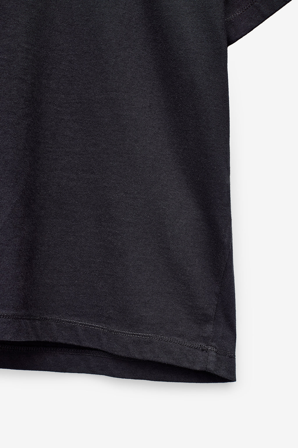 T-SHIRT BÁSICA LOOSE FIT