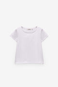 T-SHIRT COM APLICAÇÕES DE RENDA