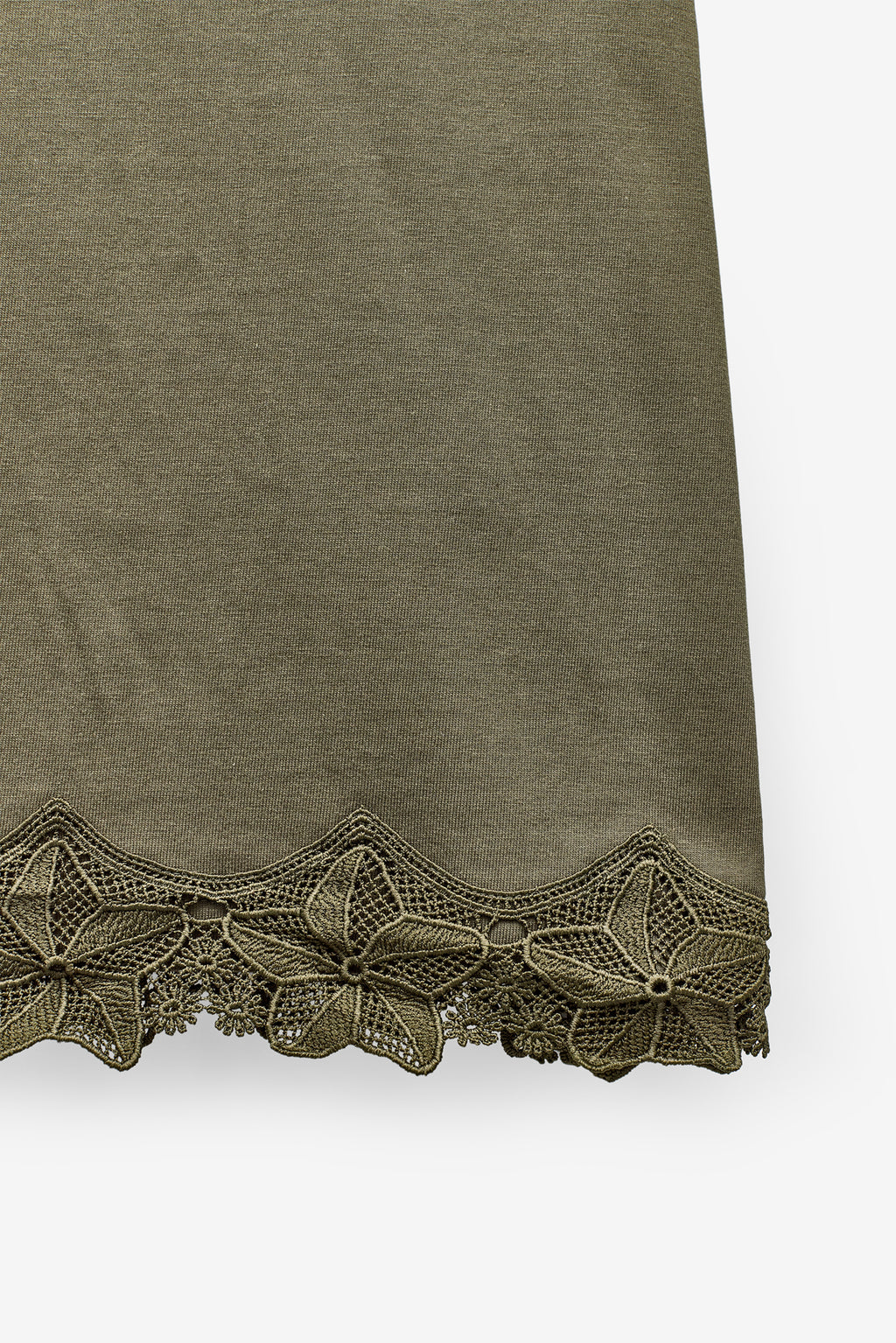T-SHIRT COM RENDA