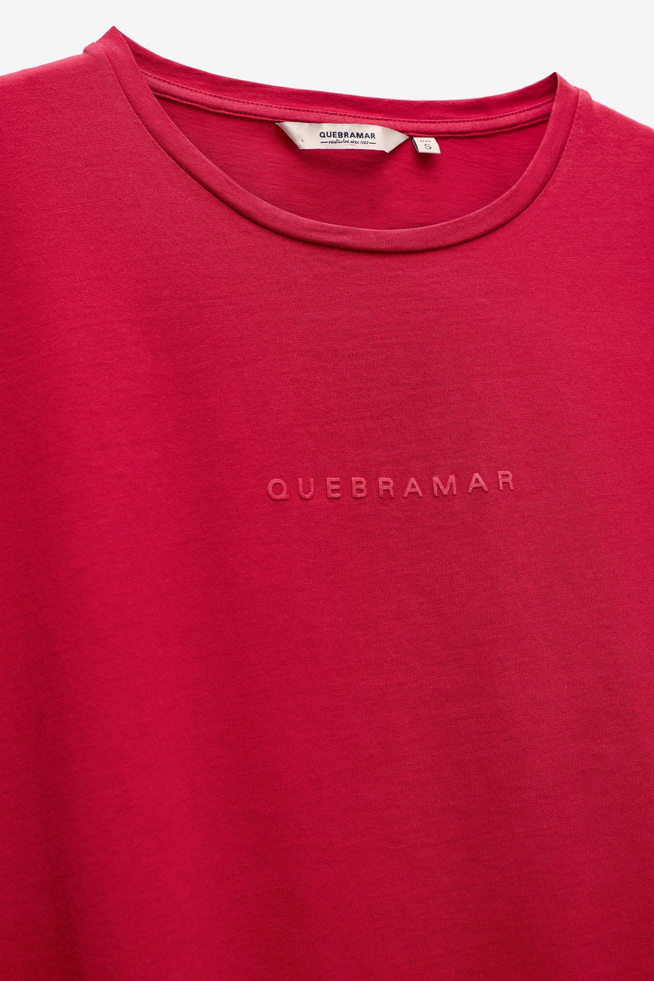 T-SHIRT LARGA COM PRINT QUEBRAMAR